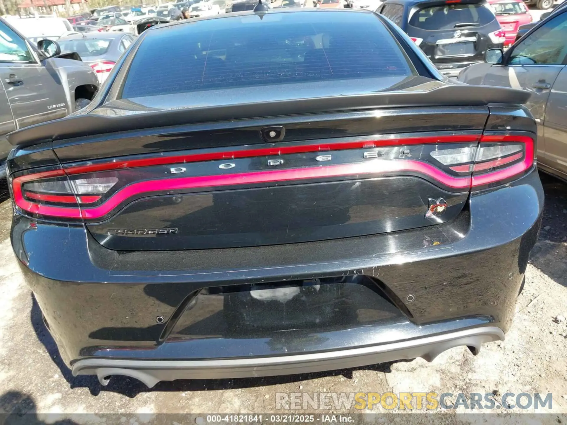 16 fotografías del automóvil dañado 2C3CDXCT7KH738381 DODGE CHARGER 2019