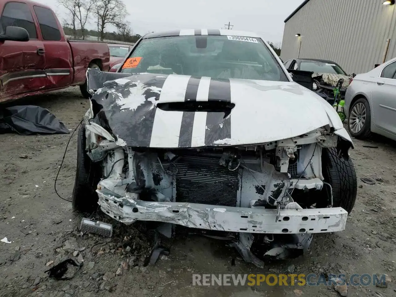 5 fotografías del automóvil dañado 2C3CDXCT9KH507871 DODGE CHARGER 2019