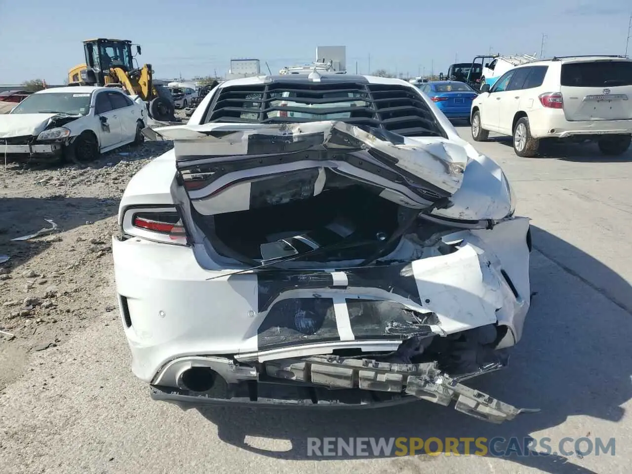 6 fotografías del automóvil dañado 2C3CDXCT9KH588497 DODGE CHARGER 2019