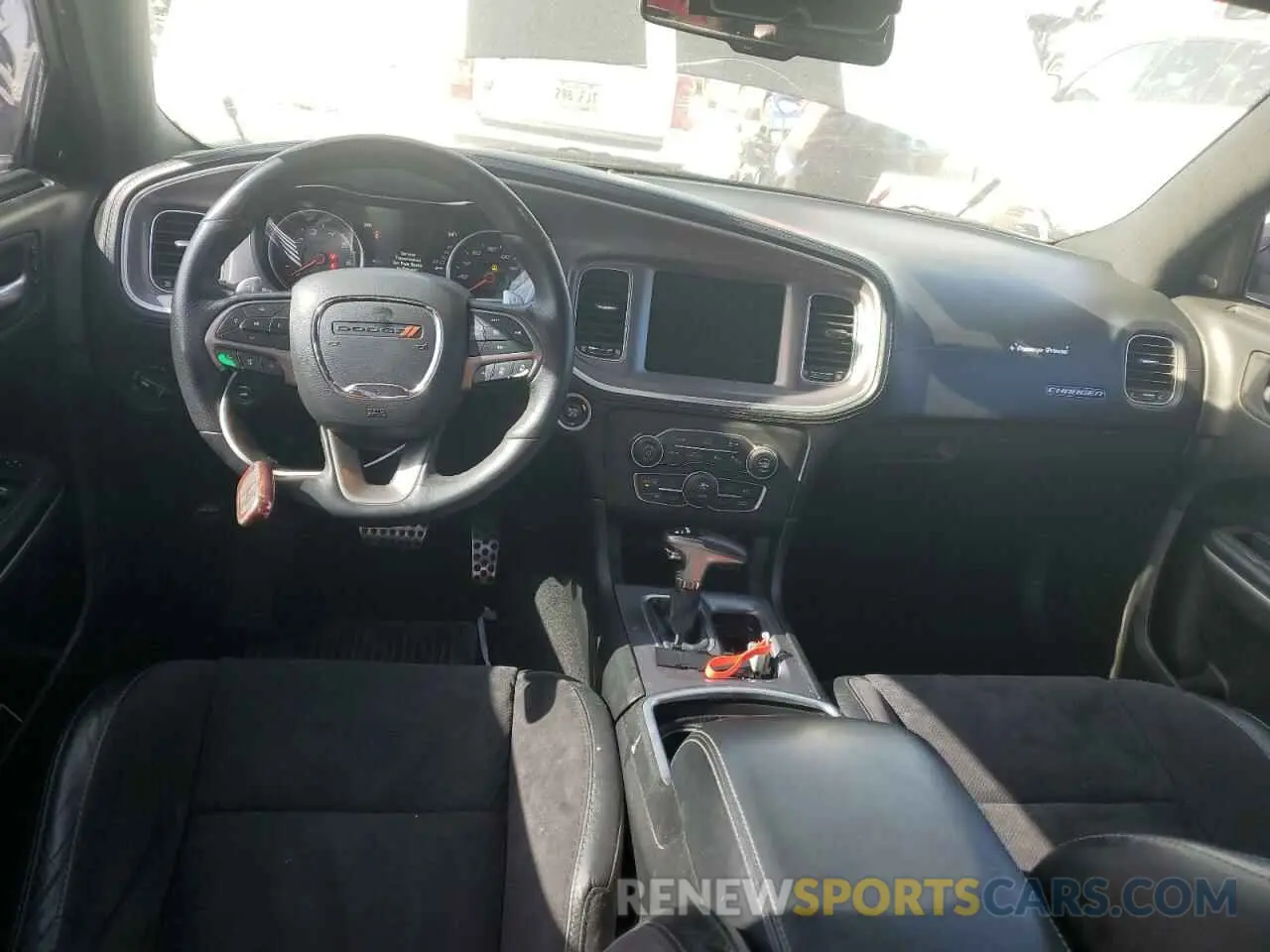 8 fotografías del automóvil dañado 2C3CDXCT9KH588497 DODGE CHARGER 2019
