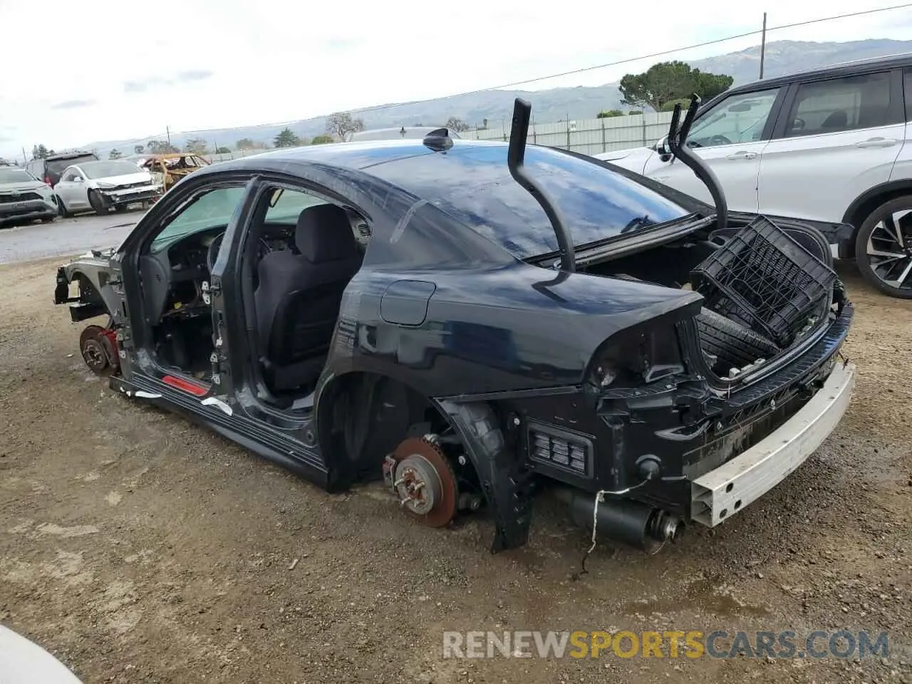 2 fotografías del automóvil dañado 2C3CDXCT9KH653705 DODGE CHARGER 2019