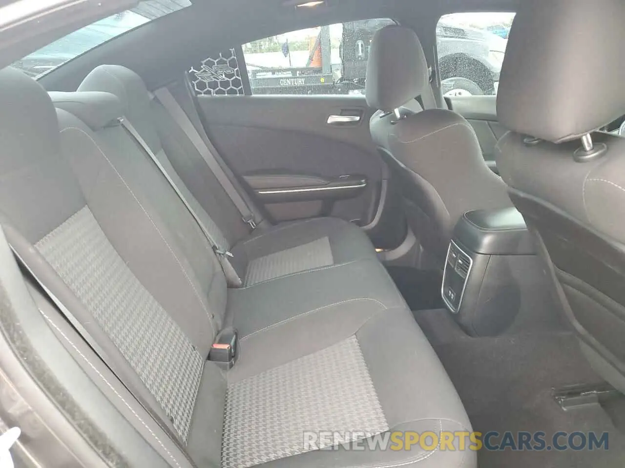 10 fotografías del automóvil dañado 2C3CDXCT9KH740536 DODGE CHARGER 2019