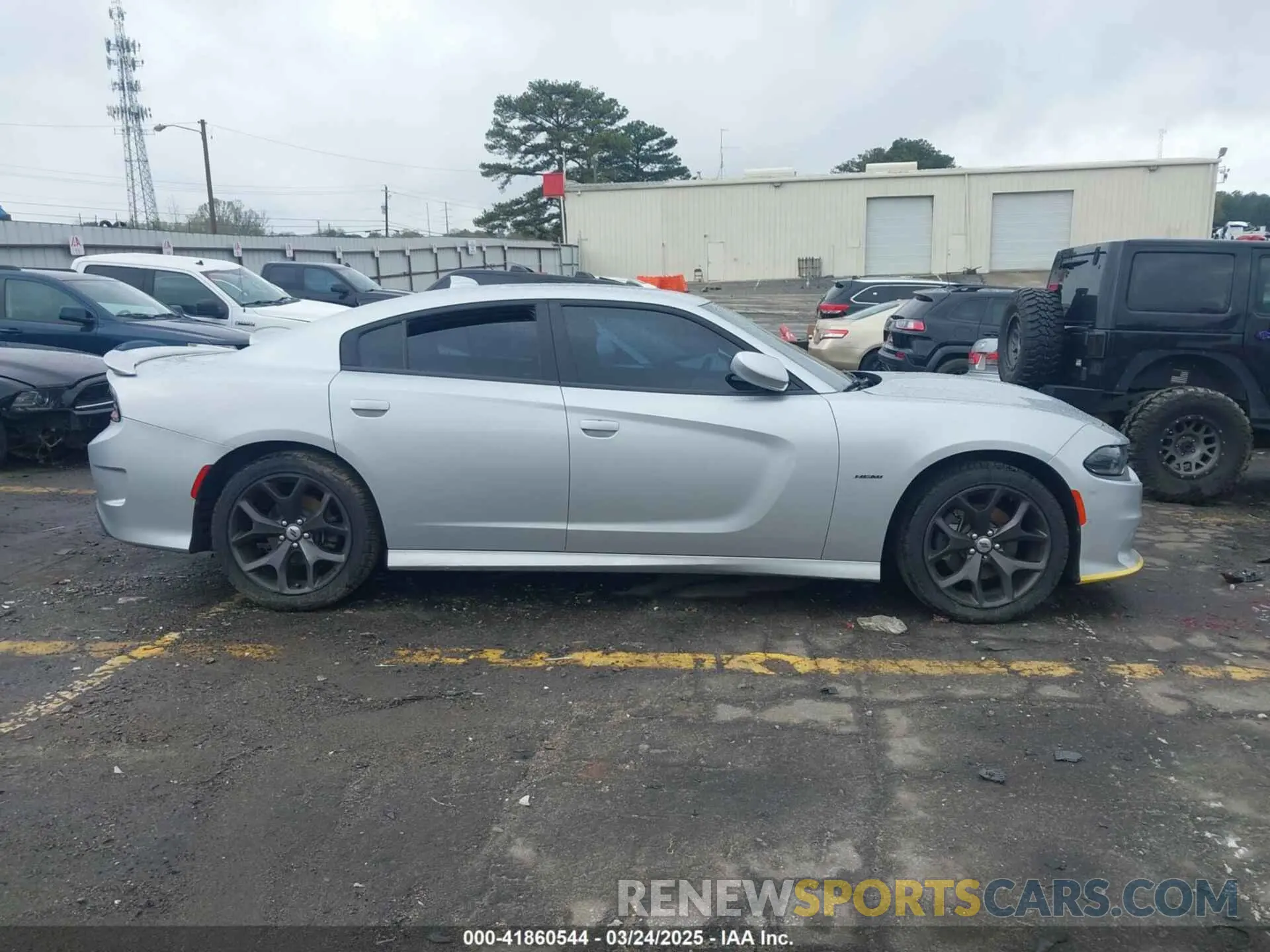 13 fotografías del automóvil dañado 2C3CDXCTXKH757197 DODGE CHARGER 2019