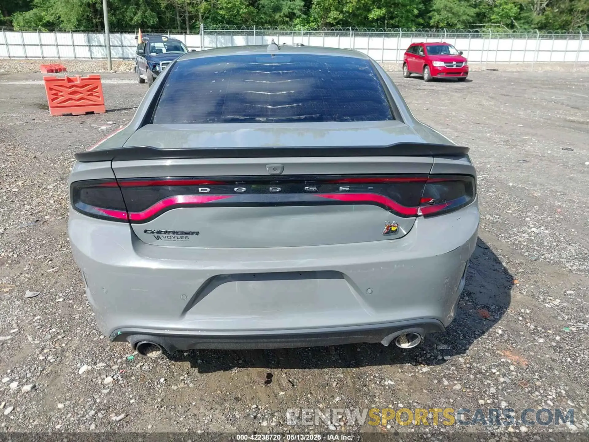17 fotografías del automóvil dañado 2C3CDXGJ0KH611559 DODGE CHARGER 2019