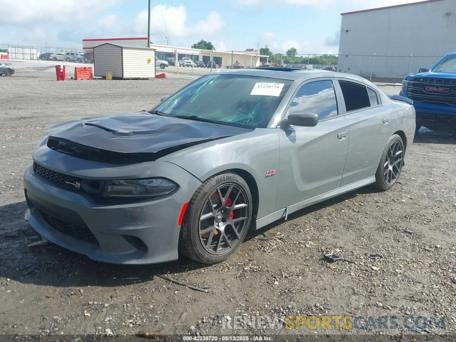 2 fotografías del automóvil dañado 2C3CDXGJ0KH611559 DODGE CHARGER 2019