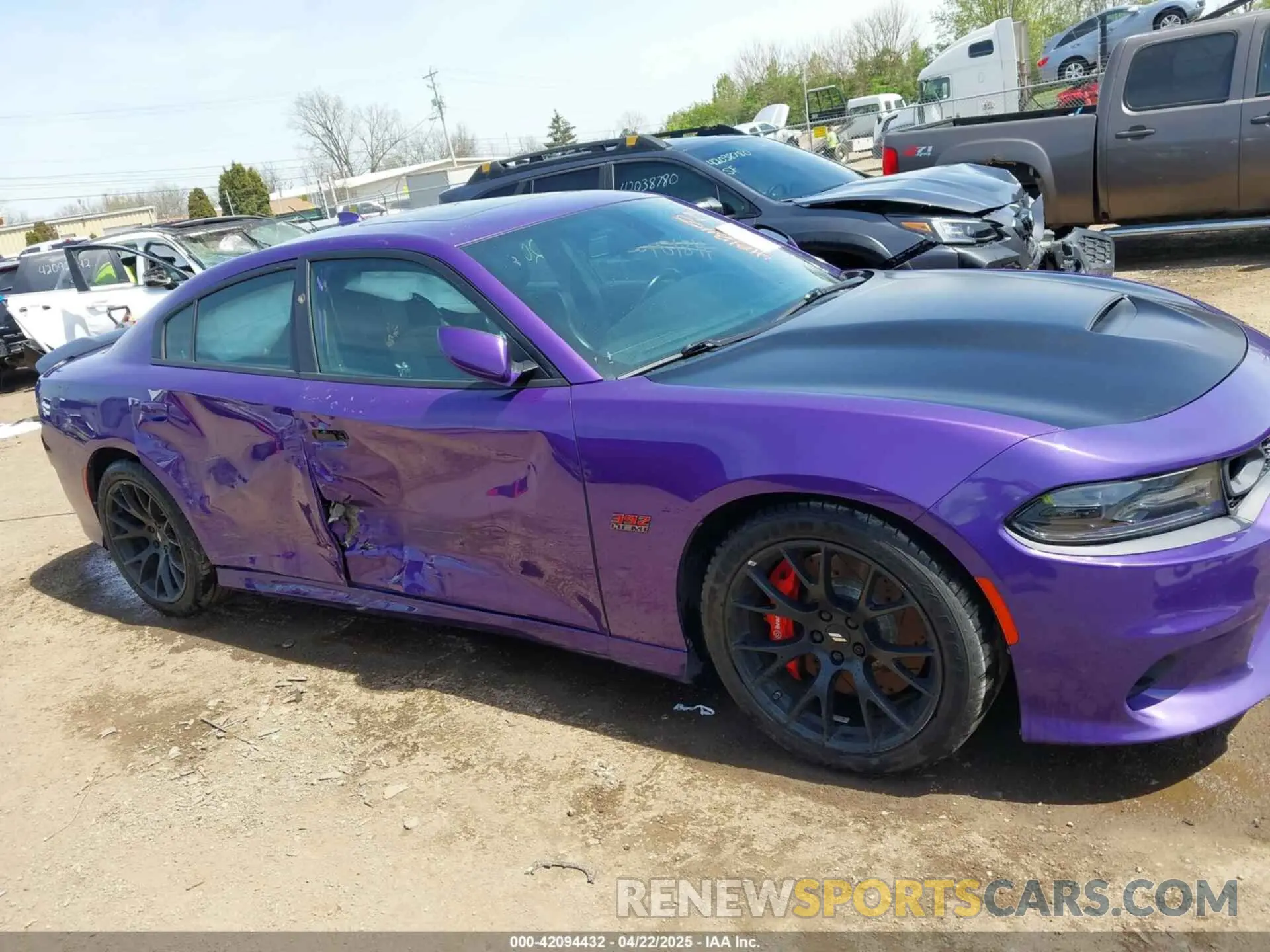 13 fotografías del automóvil dañado 2C3CDXGJ0KH688741 DODGE CHARGER 2019