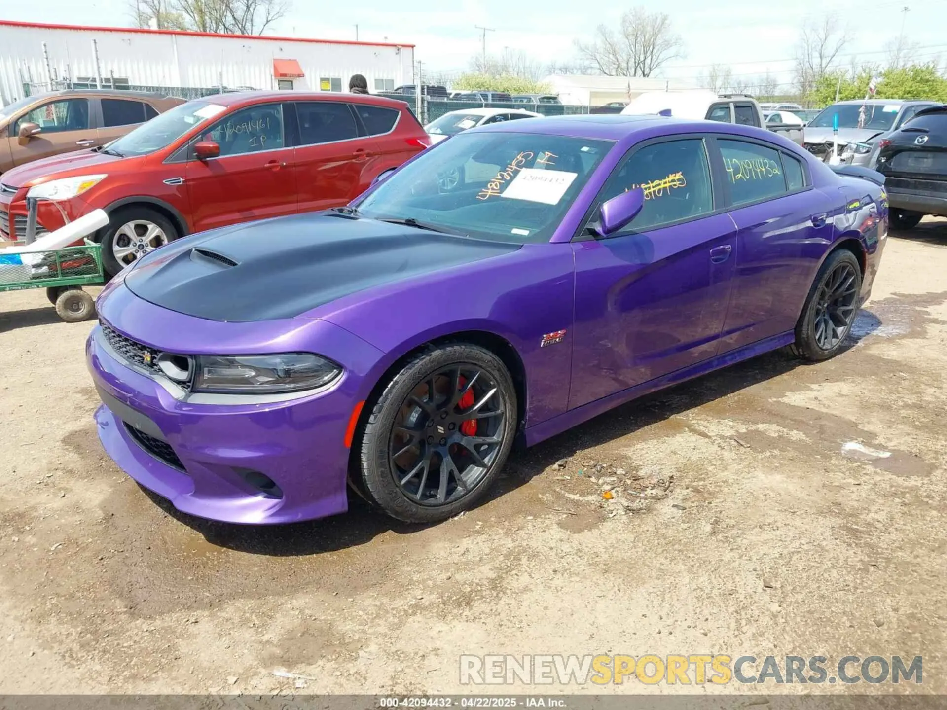 2 fotografías del automóvil dañado 2C3CDXGJ0KH688741 DODGE CHARGER 2019