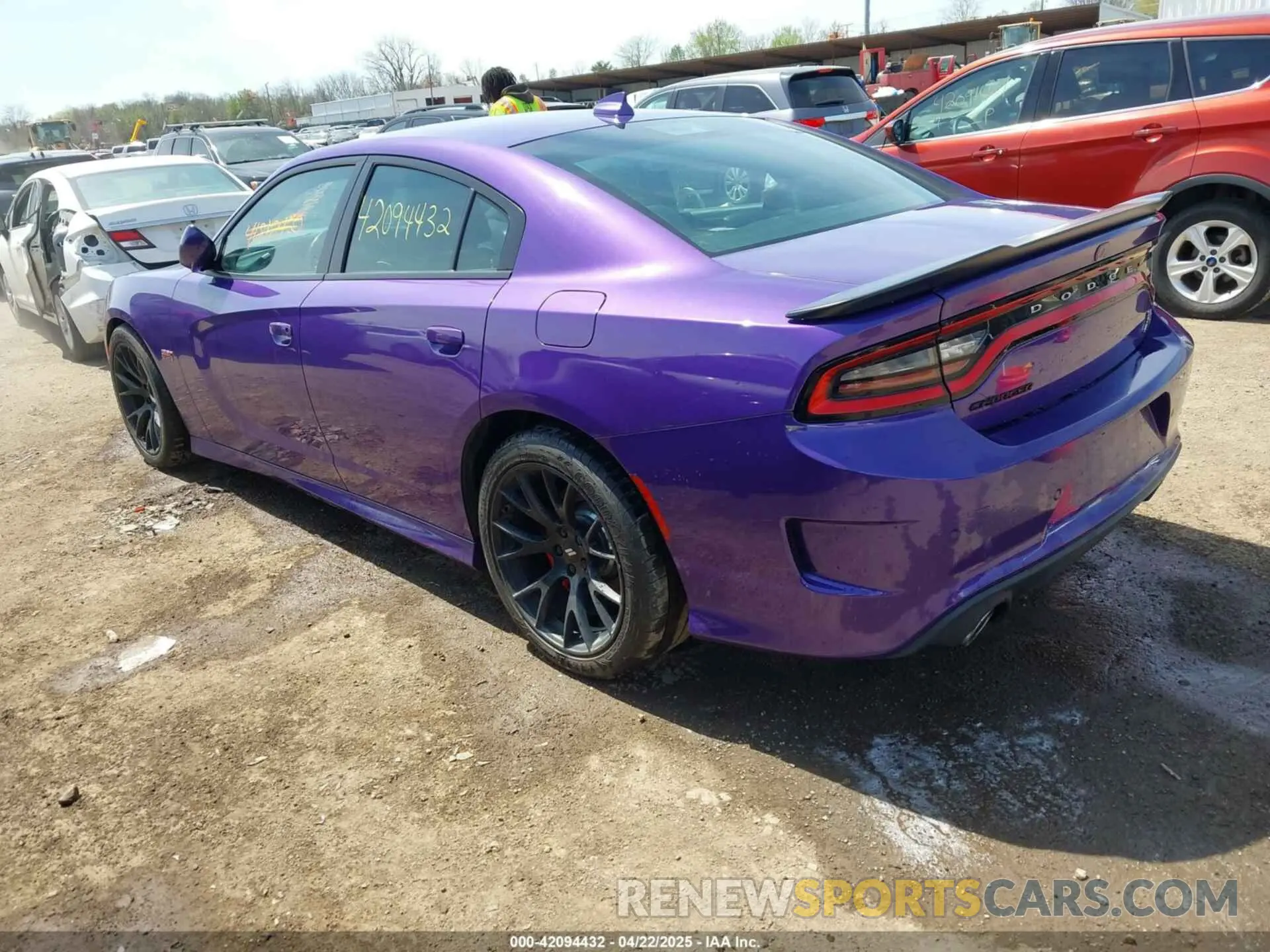 3 fotografías del automóvil dañado 2C3CDXGJ0KH688741 DODGE CHARGER 2019