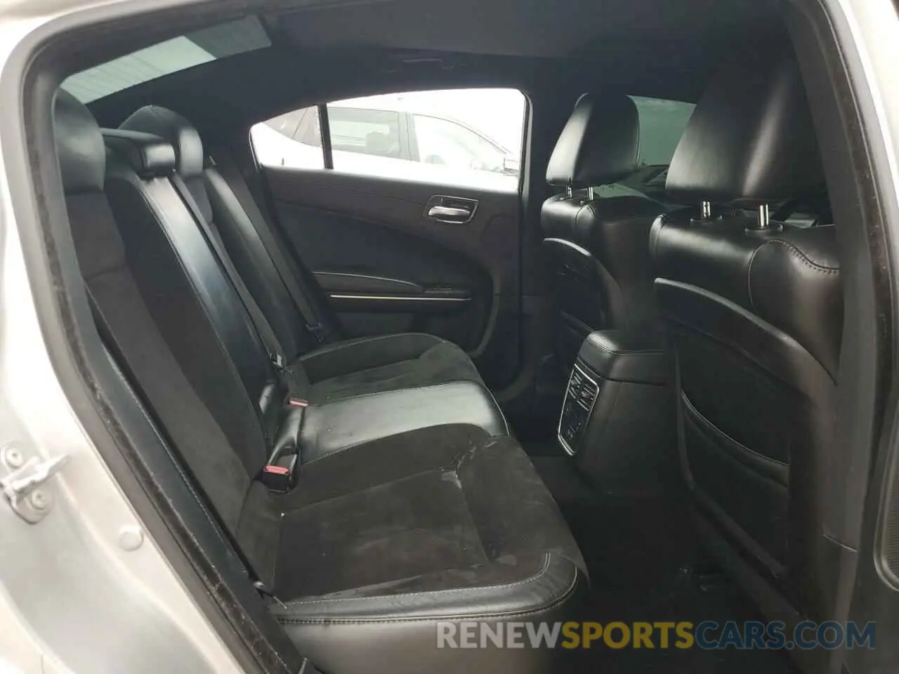 11 fotografías del automóvil dañado 2C3CDXGJ0KH688805 DODGE CHARGER 2019