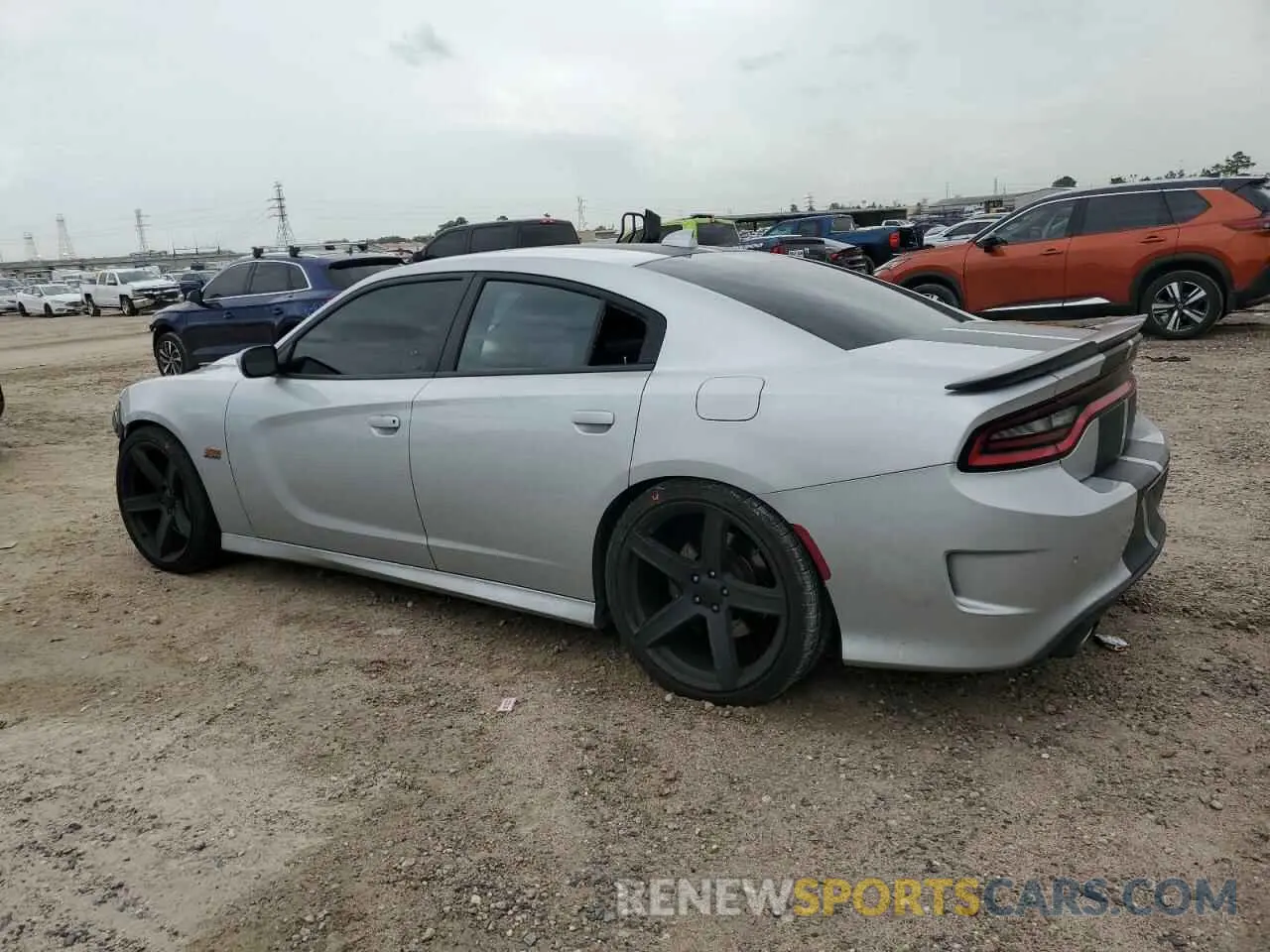 2 fotografías del automóvil dañado 2C3CDXGJ0KH688805 DODGE CHARGER 2019
