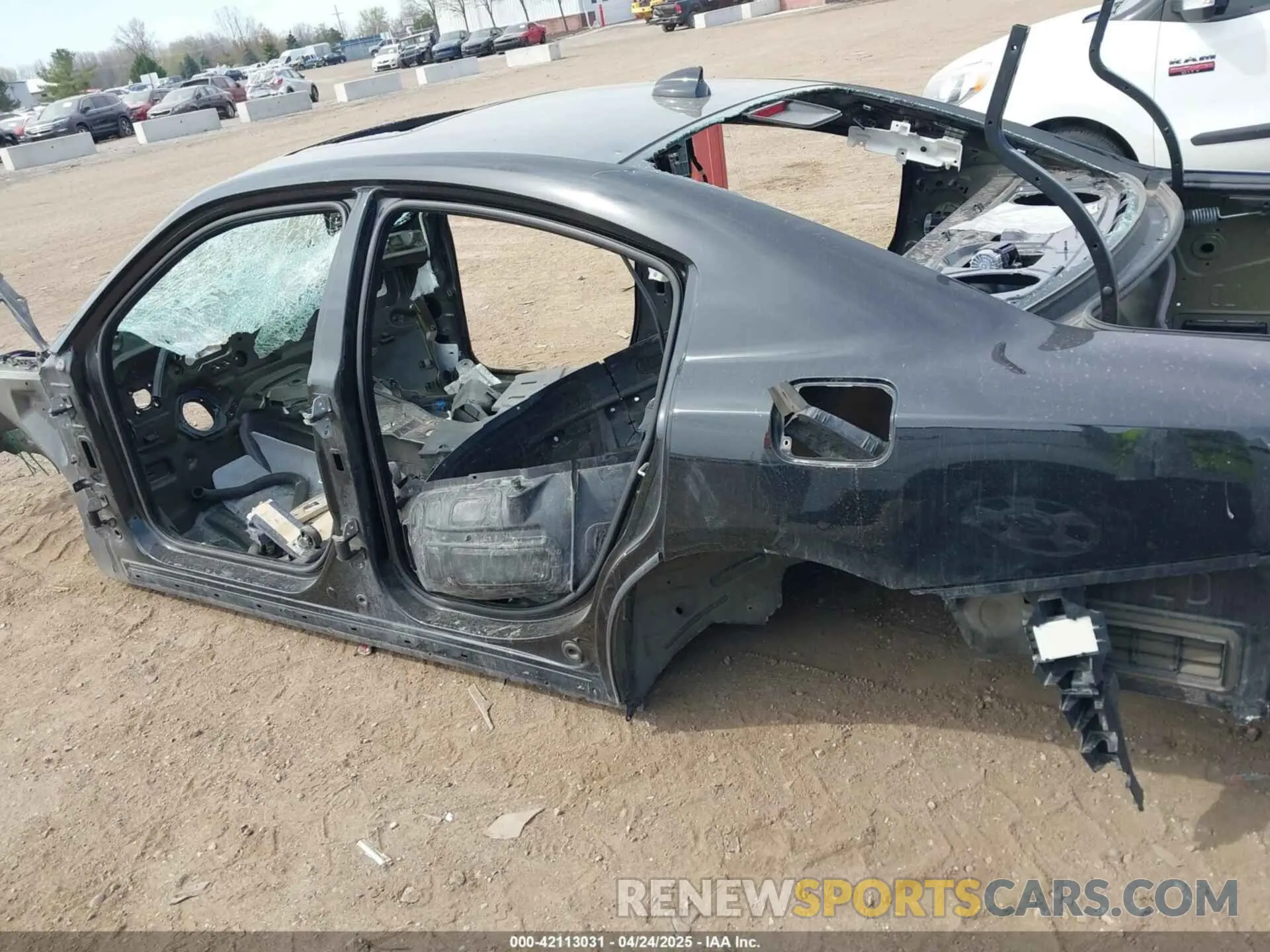 13 fotografías del automóvil dañado 2C3CDXGJ2KH626953 DODGE CHARGER 2019