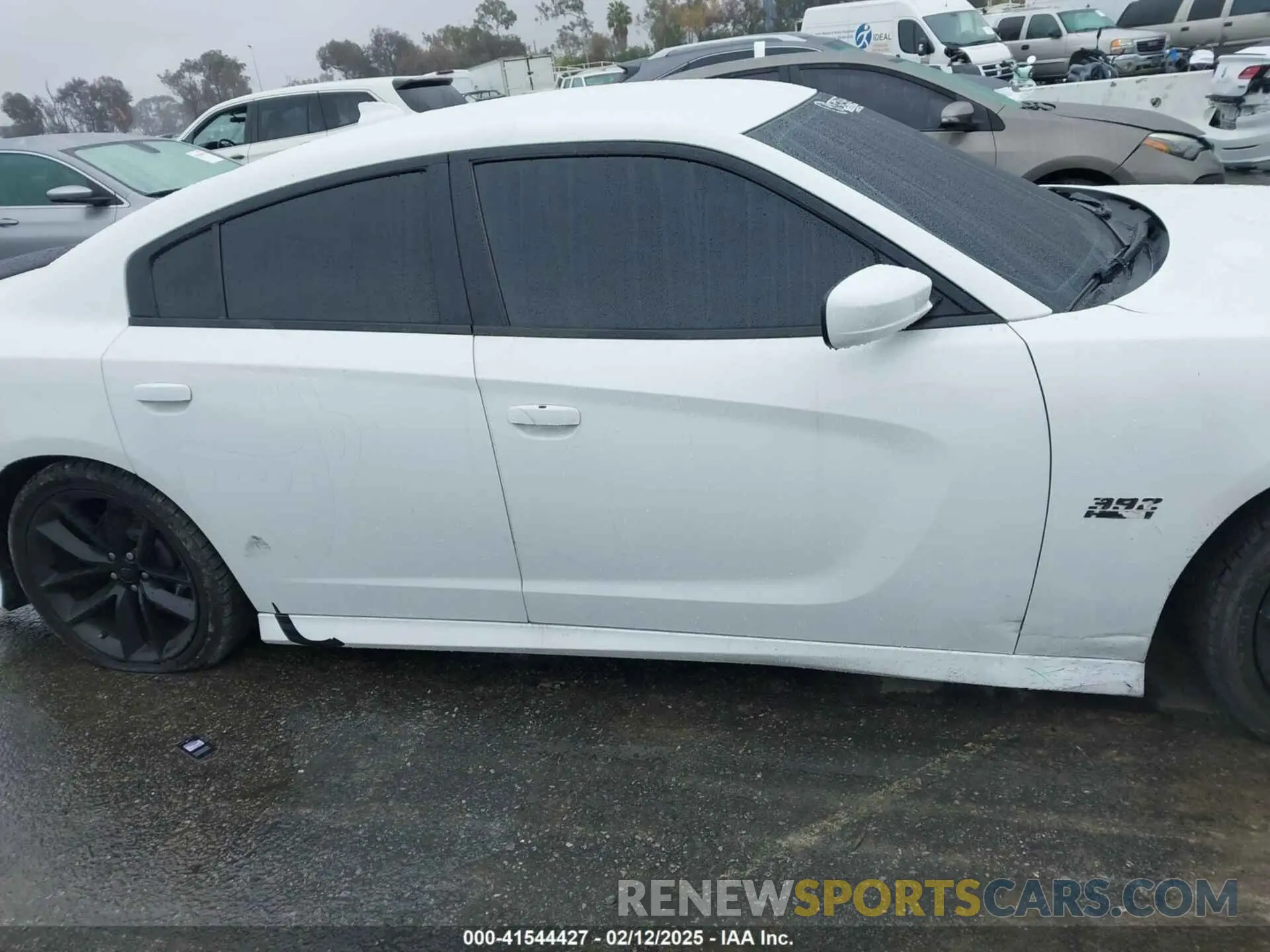 14 fotografías del automóvil dañado 2C3CDXGJ3KH511083 DODGE CHARGER 2019