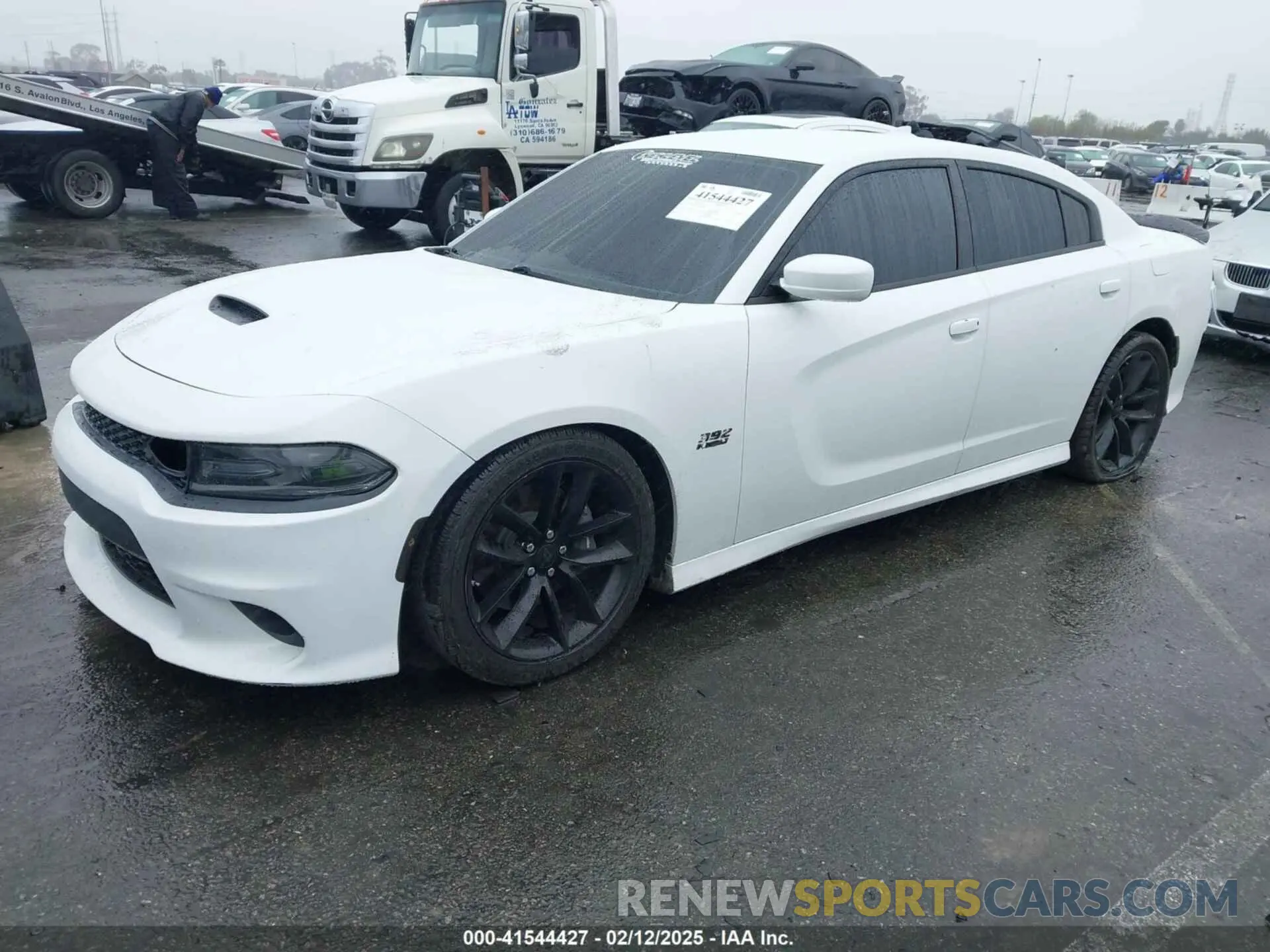 2 fotografías del automóvil dañado 2C3CDXGJ3KH511083 DODGE CHARGER 2019