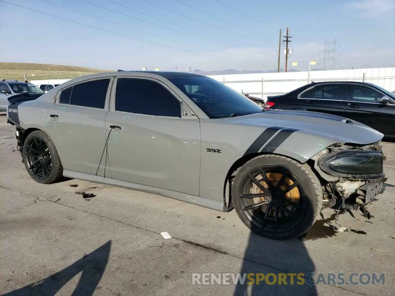 4 fotografías del automóvil dañado 2C3CDXGJ3KH568402 DODGE CHARGER 2019