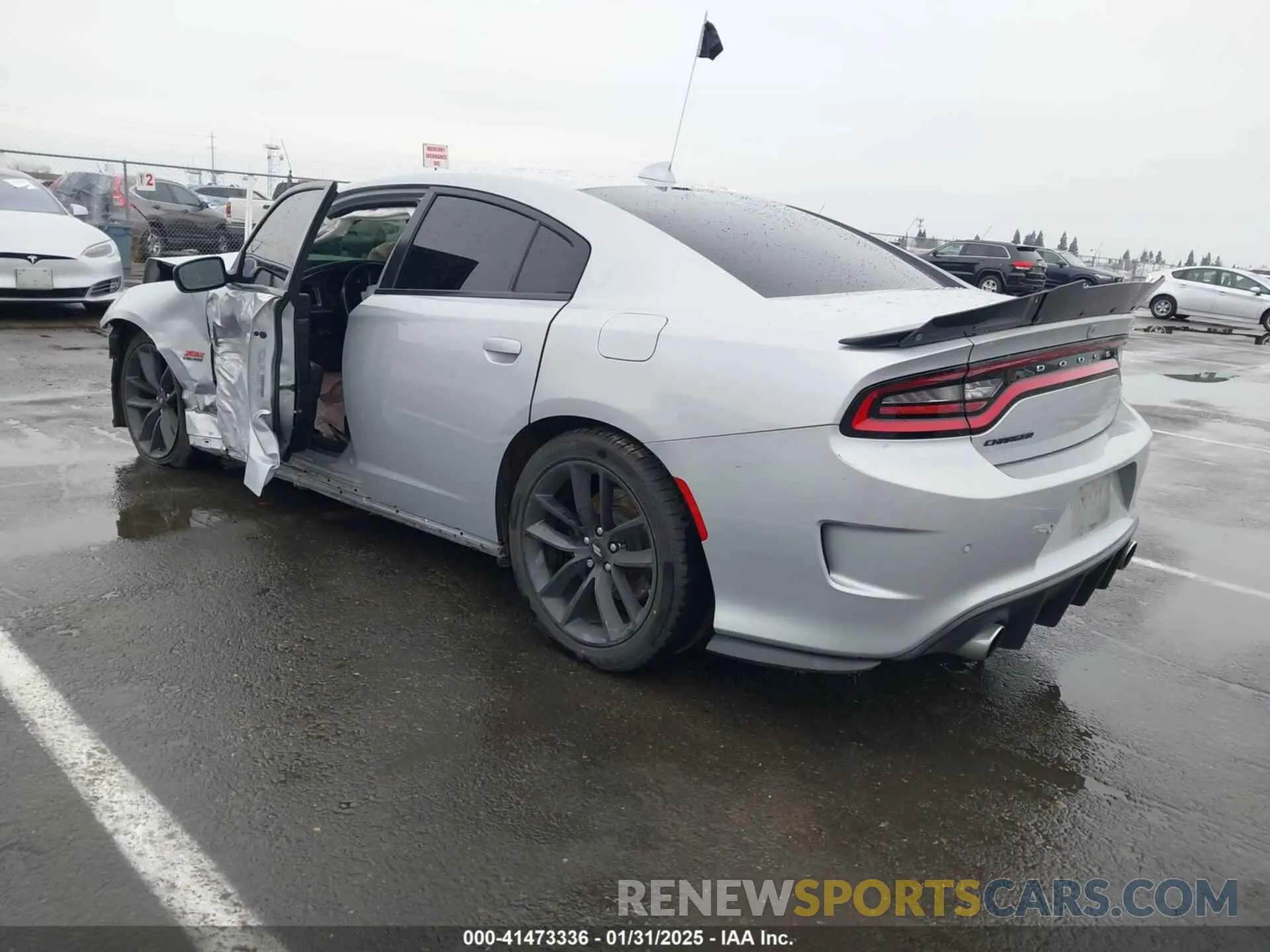 3 fotografías del automóvil dañado 2C3CDXGJ3KH688989 DODGE CHARGER 2019