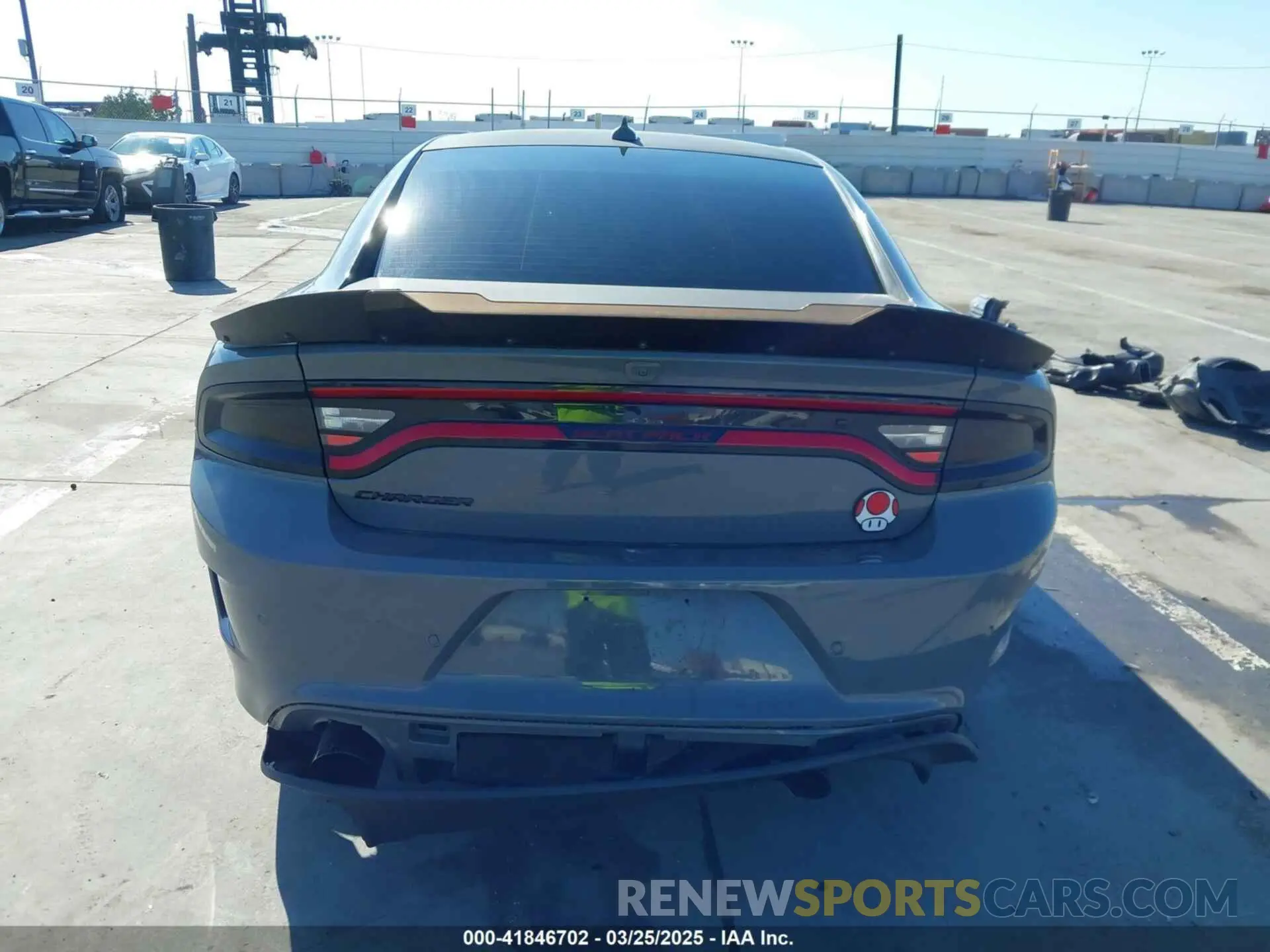 16 fotografías del automóvil dañado 2C3CDXGJ4KH576394 DODGE CHARGER 2019