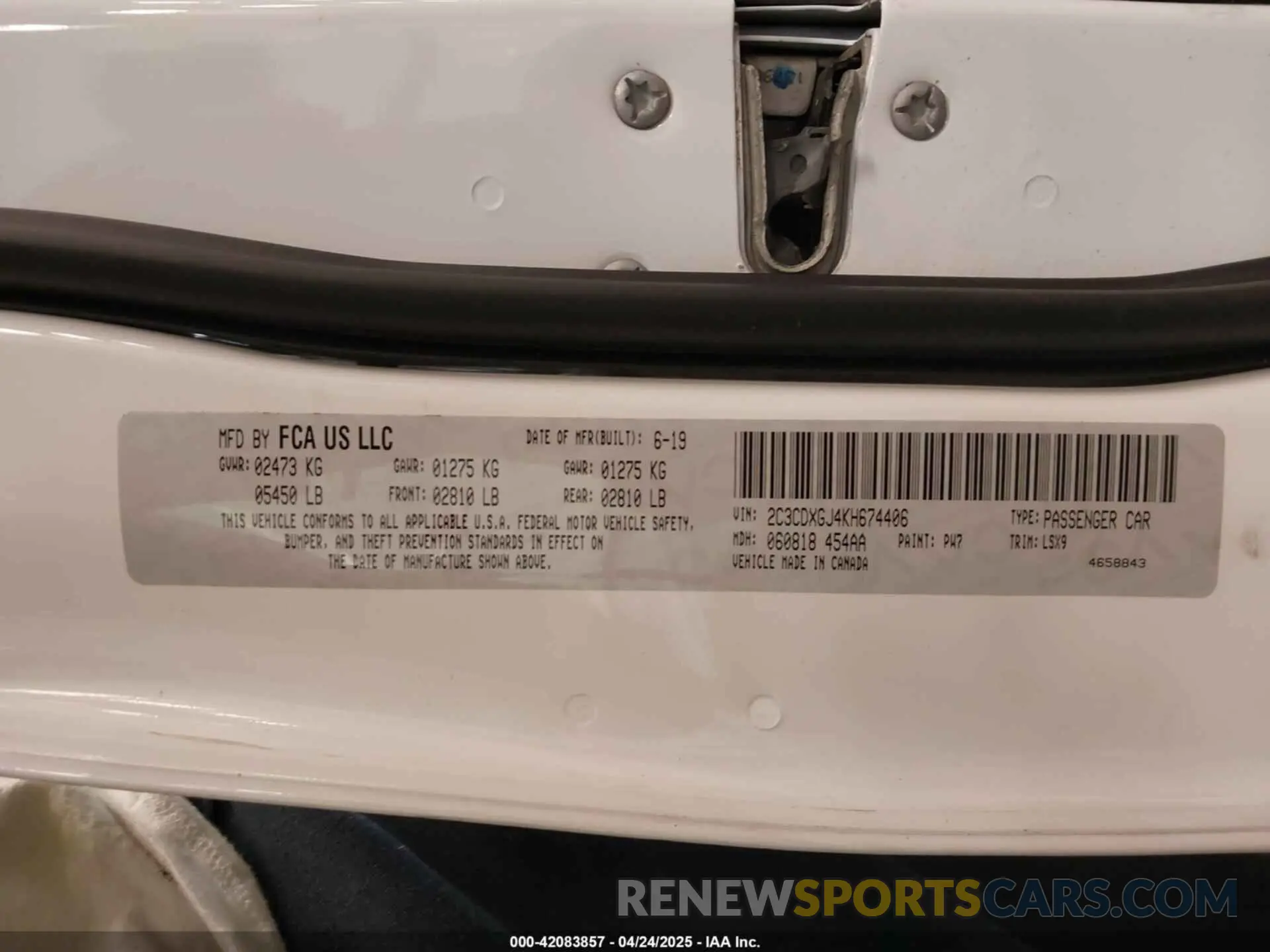 9 fotografías del automóvil dañado 2C3CDXGJ4KH674406 DODGE CHARGER 2019