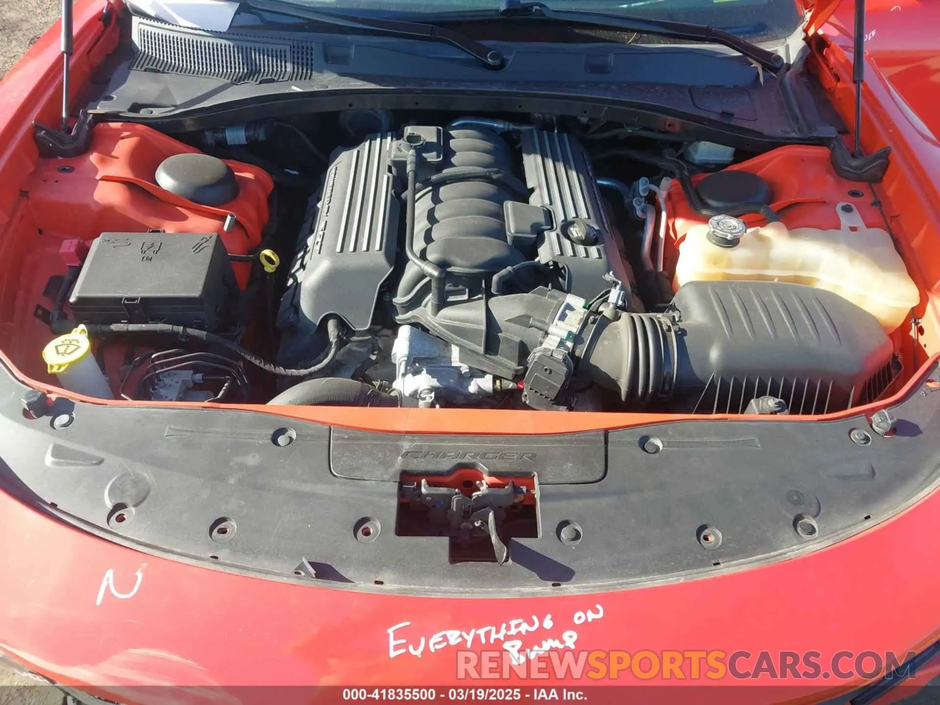 10 fotografías del automóvil dañado 2C3CDXGJ5KH558728 DODGE CHARGER 2019
