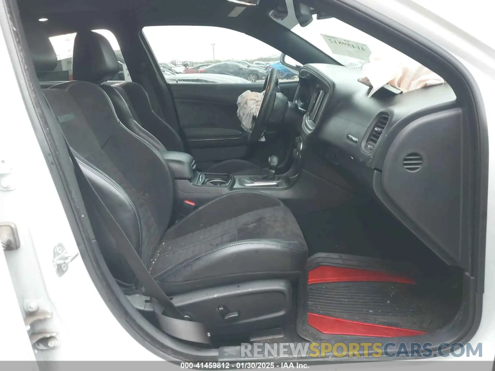 5 fotografías del automóvil dañado 2C3CDXGJ5KH571897 DODGE CHARGER 2019