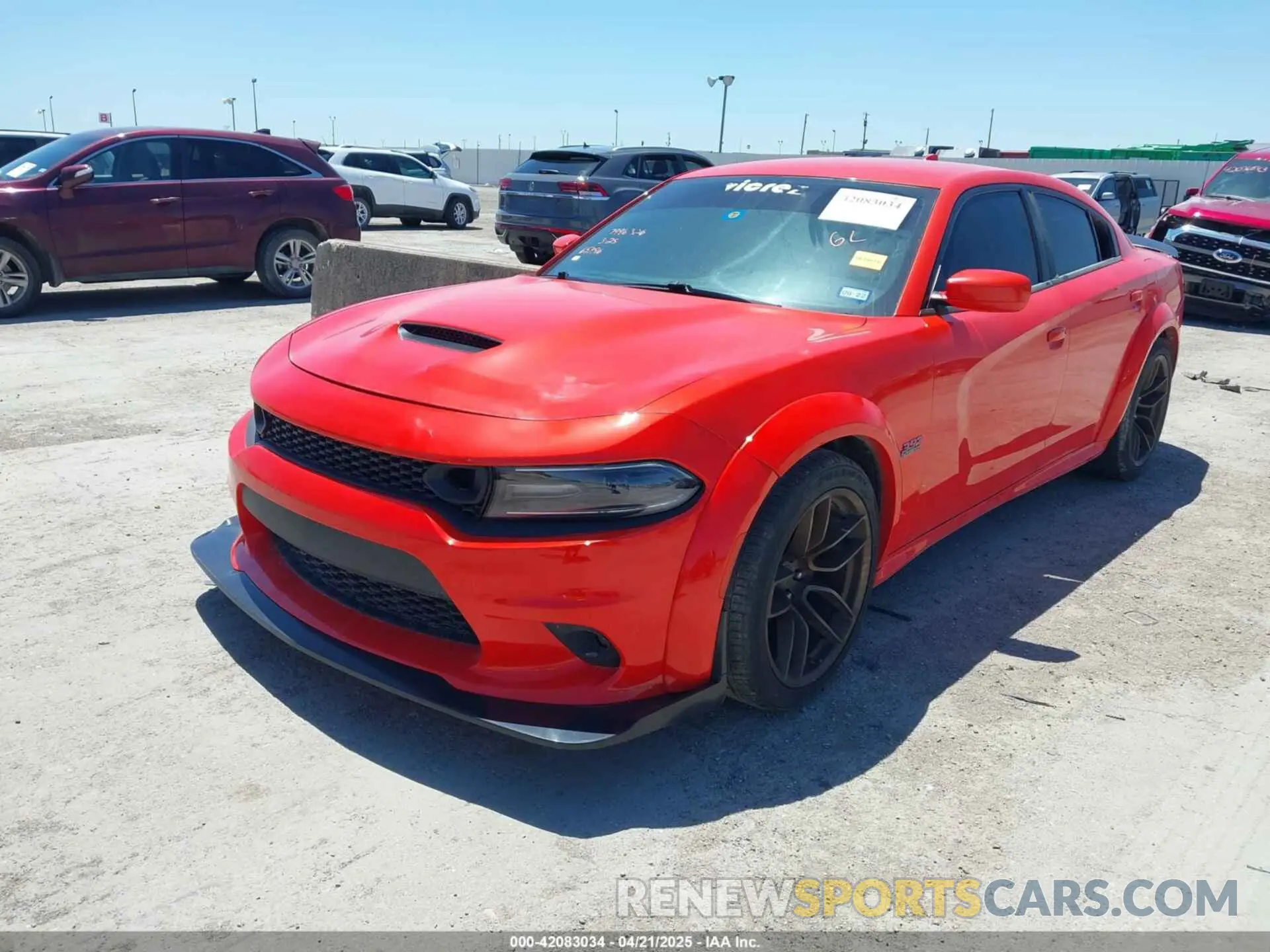 2 fotografías del automóvil dañado 2C3CDXGJ5KH653516 DODGE CHARGER 2019