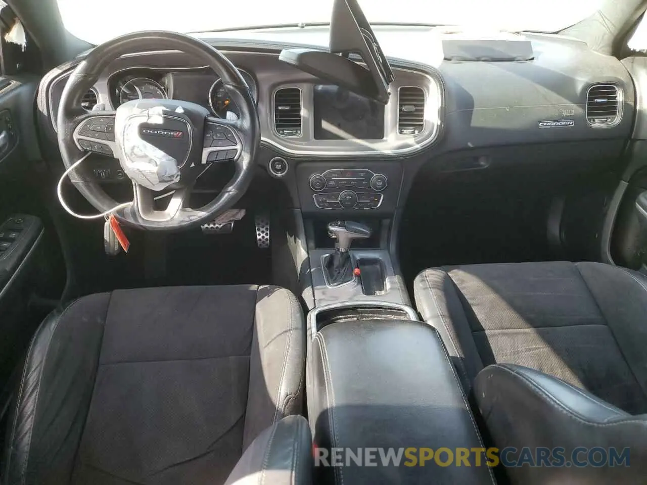 8 fotografías del automóvil dañado 2C3CDXGJ6KH589129 DODGE CHARGER 2019