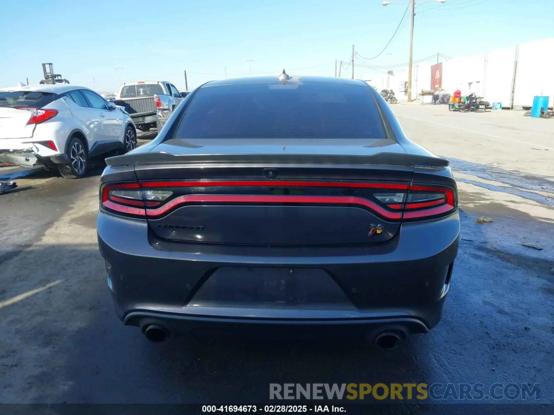 15 fotografías del automóvil dañado 2C3CDXGJ7KH588717 DODGE CHARGER 2019
