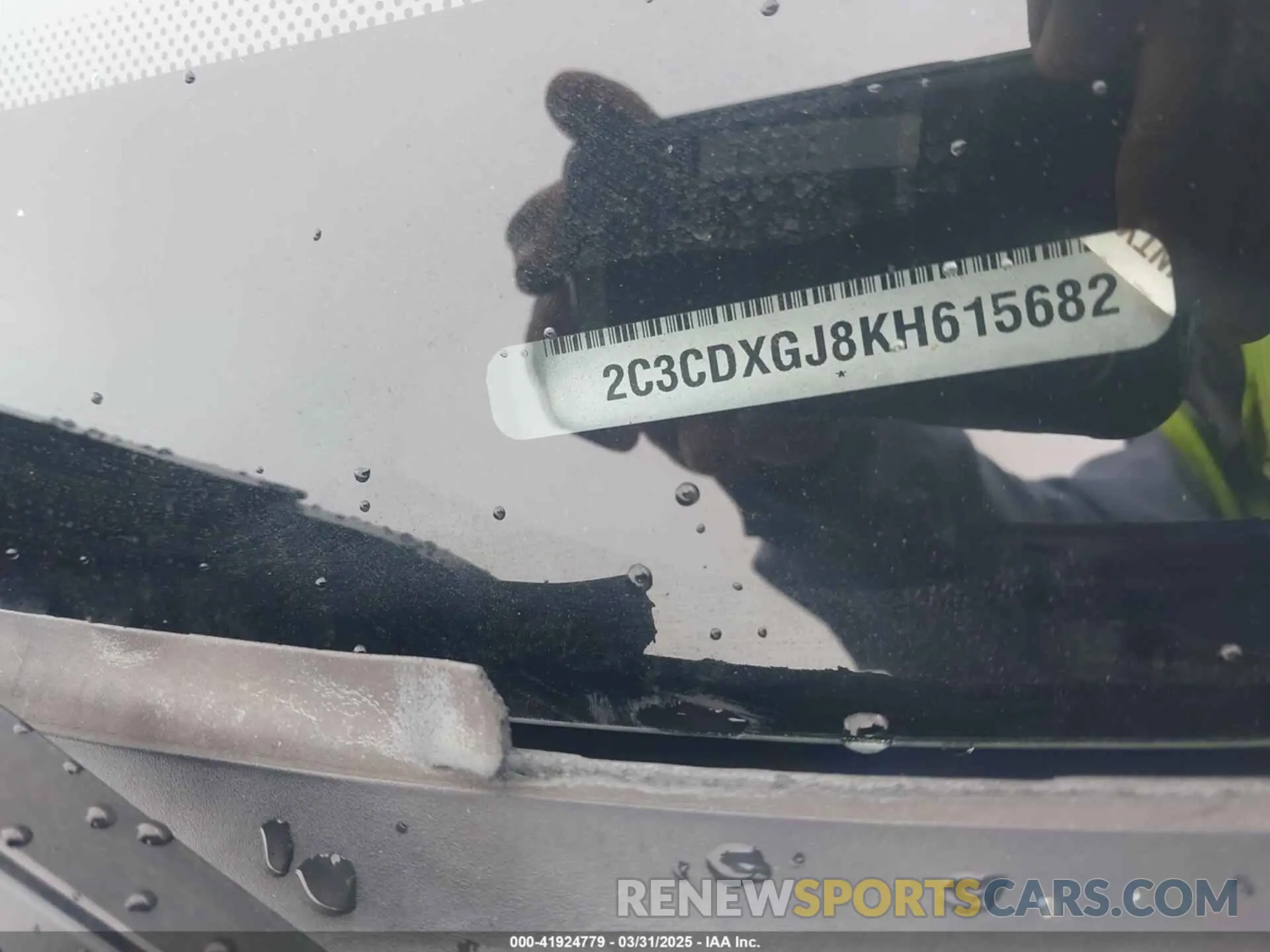 9 fotografías del automóvil dañado 2C3CDXGJ8KH615682 DODGE CHARGER 2019