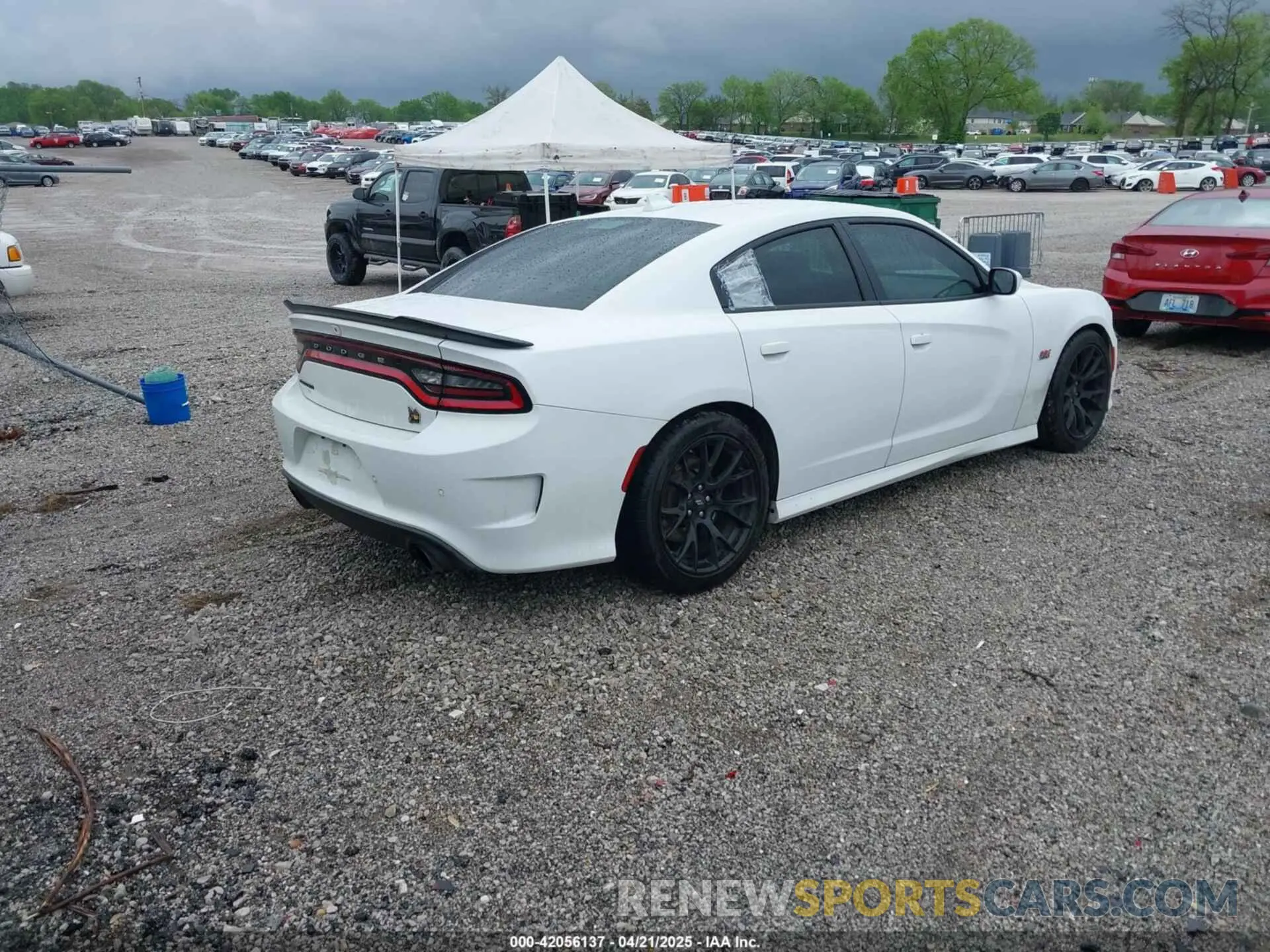 4 fotografías del automóvil dañado 2C3CDXGJ9KH691136 DODGE CHARGER 2019