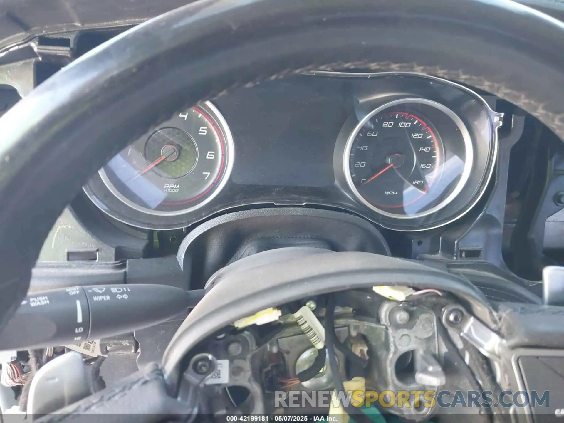 14 fotografías del automóvil dañado 2C3CDXGJ9KH742747 DODGE CHARGER 2019