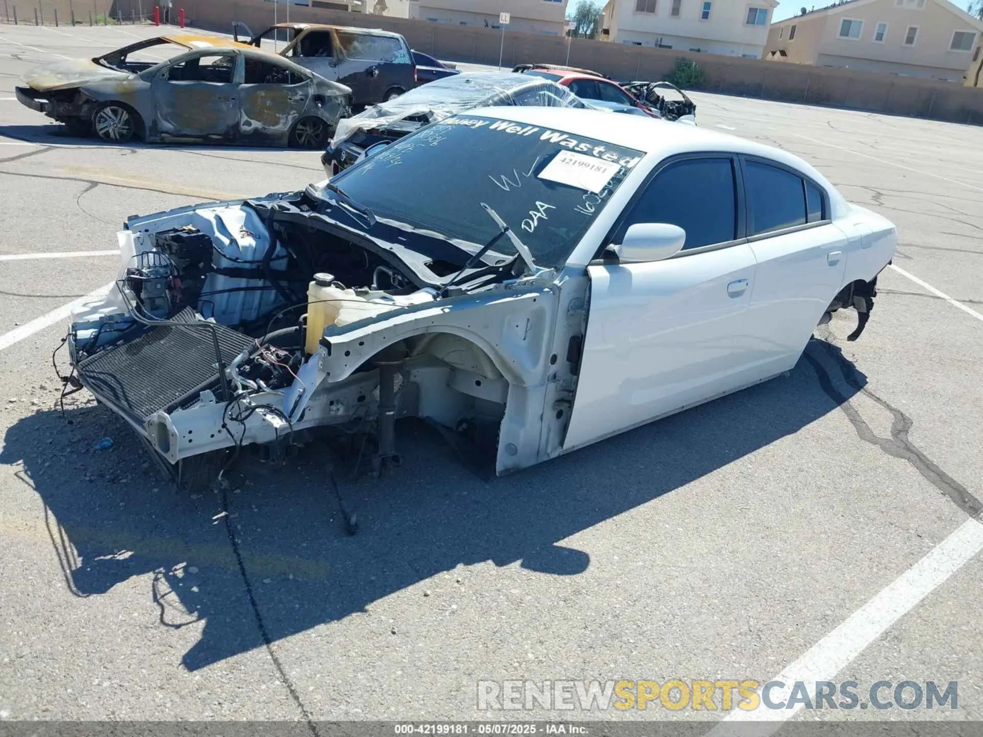 16 fotografías del automóvil dañado 2C3CDXGJ9KH742747 DODGE CHARGER 2019
