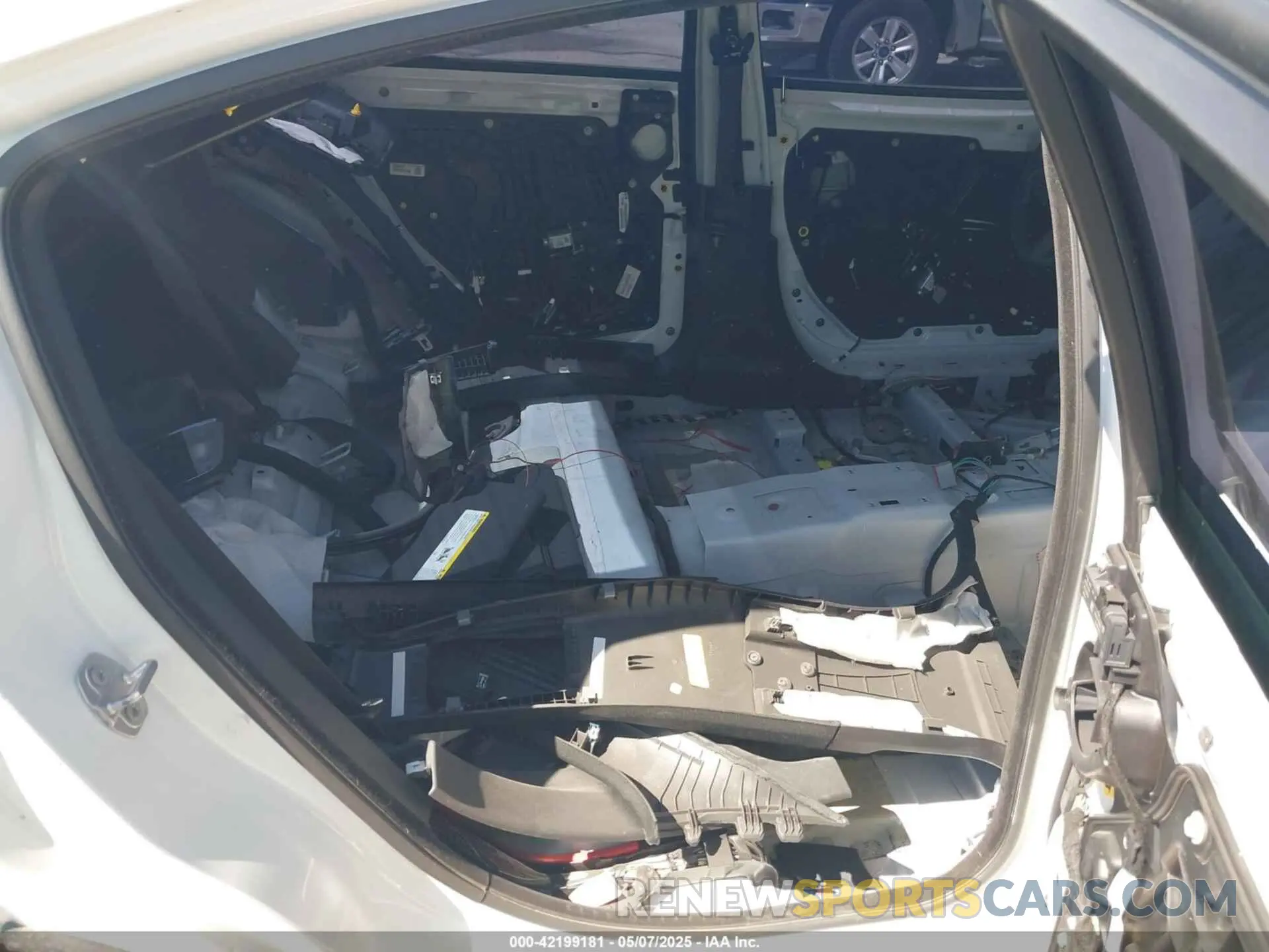 8 fotografías del automóvil dañado 2C3CDXGJ9KH742747 DODGE CHARGER 2019
