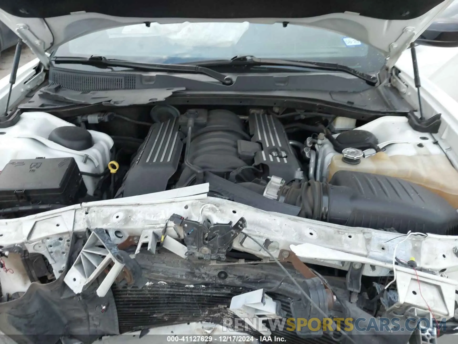 10 fotografías del automóvil dañado 2C3CDXGJXKH558241 DODGE CHARGER 2019