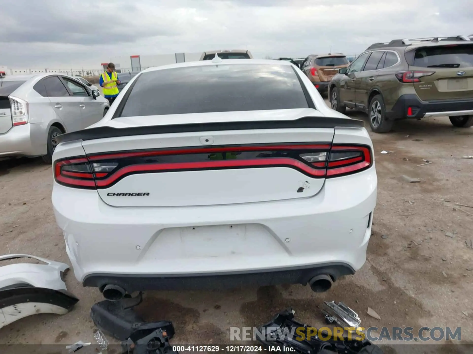 17 fotografías del automóvil dañado 2C3CDXGJXKH558241 DODGE CHARGER 2019