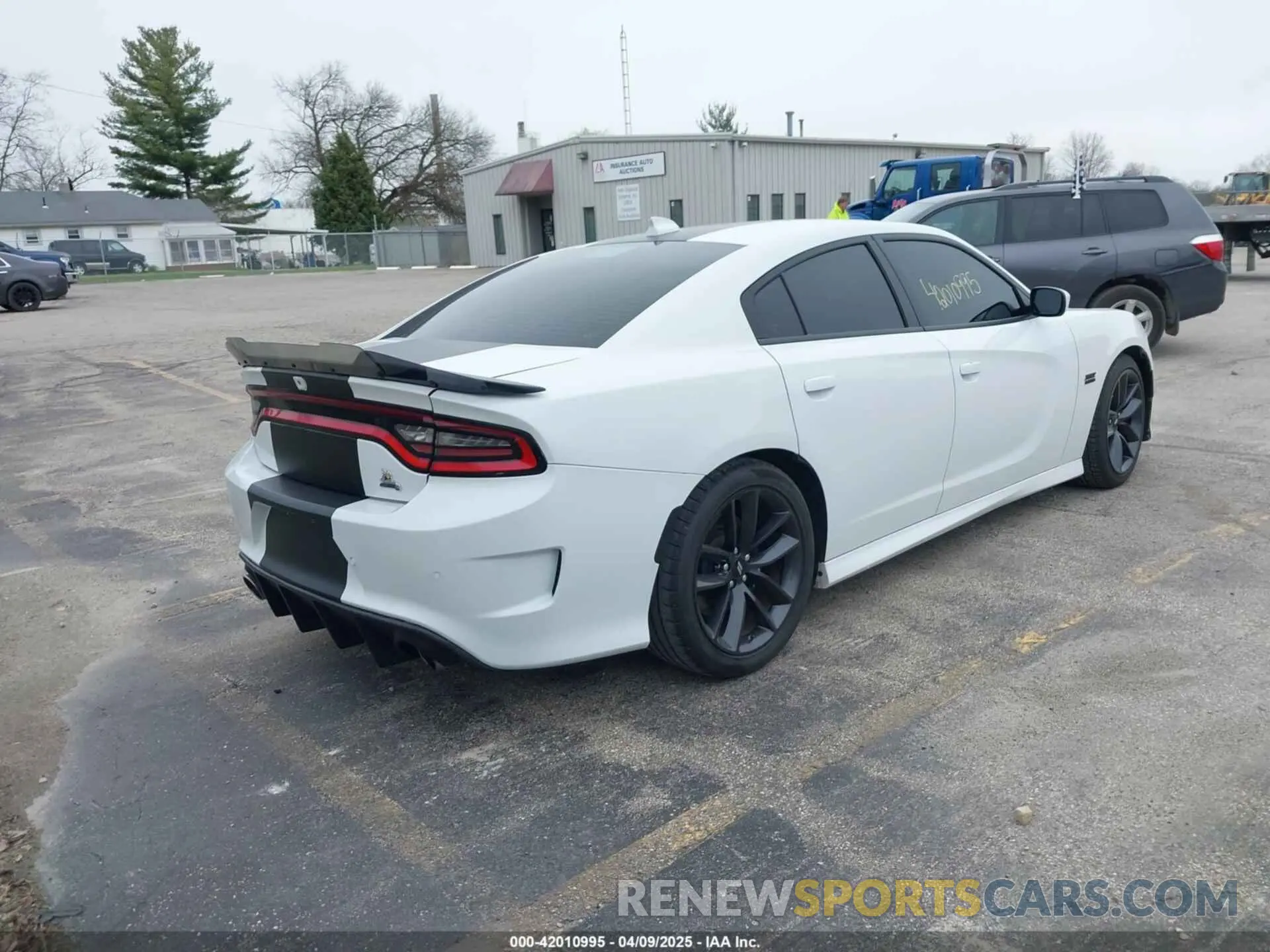 4 fotografías del automóvil dañado 2C3CDXGJXKH635612 DODGE CHARGER 2019
