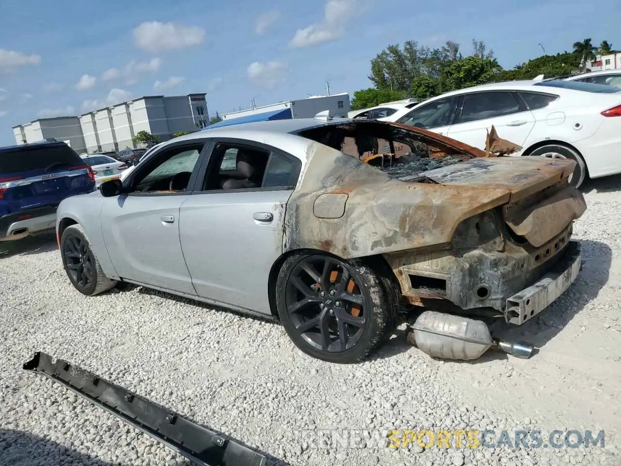 2 fotografías del automóvil dañado 2C3CDXHG1KH558714 DODGE CHARGER 2019