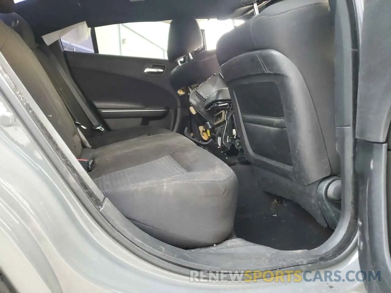 10 fotografías del automóvil dañado 2C3CDXHG1KH630530 DODGE CHARGER 2019