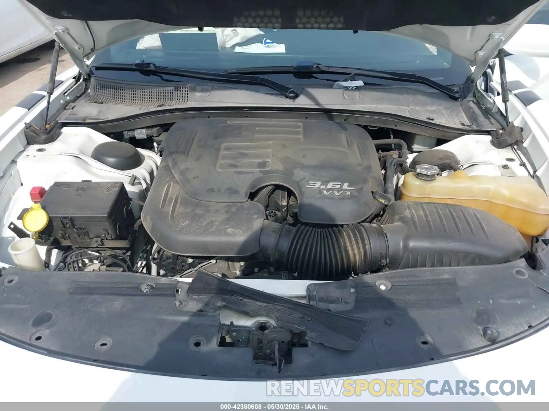 10 fotografías del automóvil dañado 2C3CDXHG4KH686994 DODGE CHARGER 2019