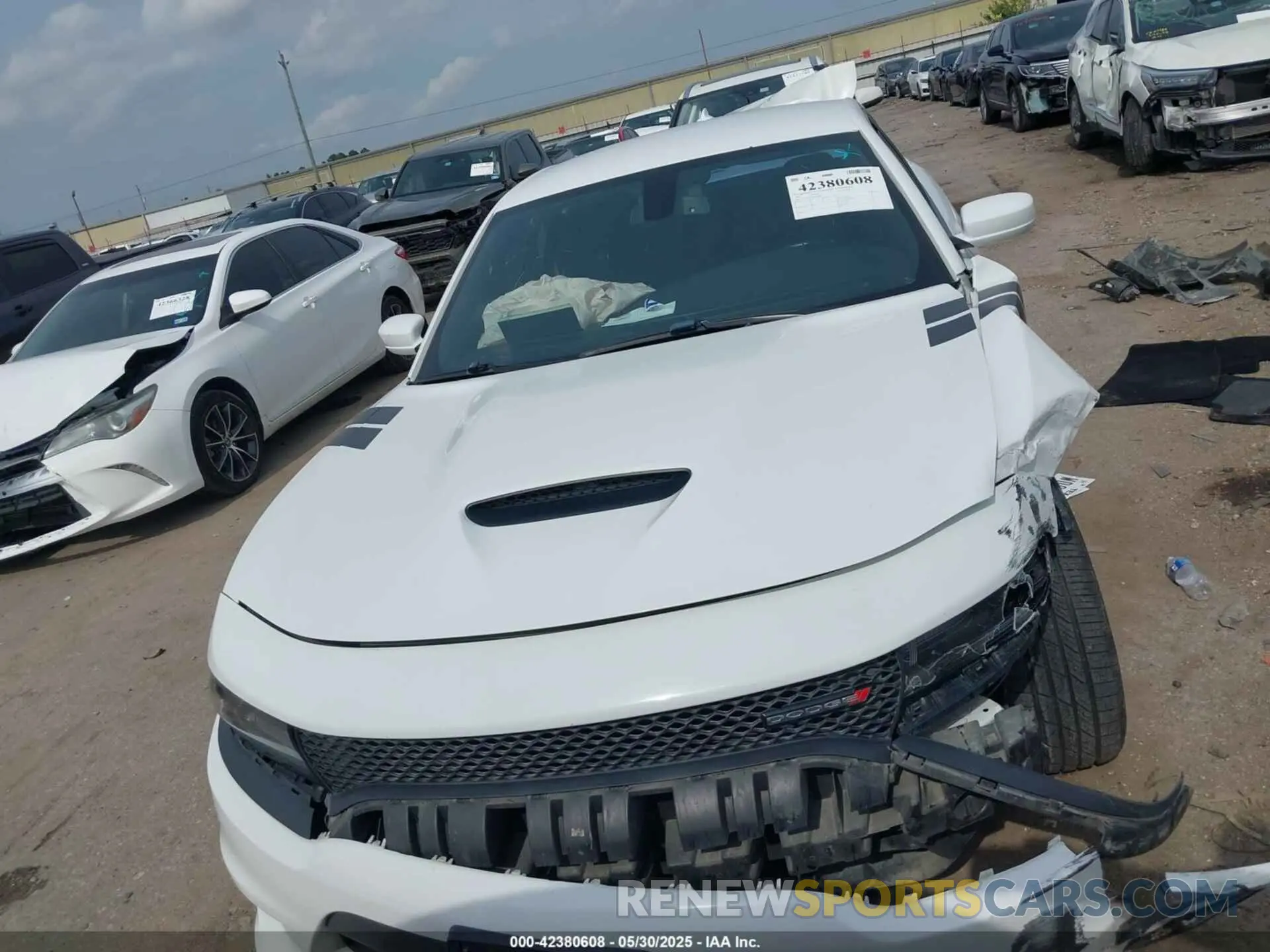 13 fotografías del automóvil dañado 2C3CDXHG4KH686994 DODGE CHARGER 2019