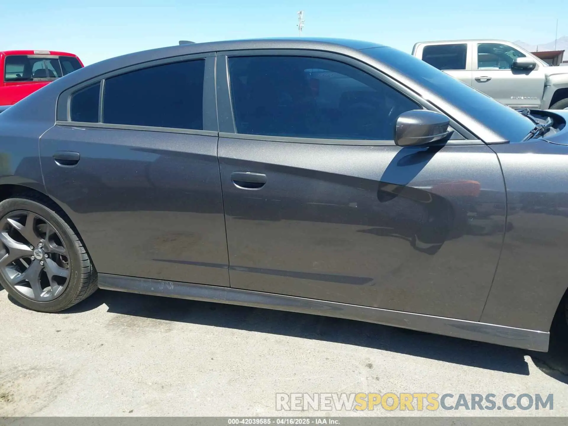 14 fotografías del automóvil dañado 2C3CDXHG5KH513064 DODGE CHARGER 2019