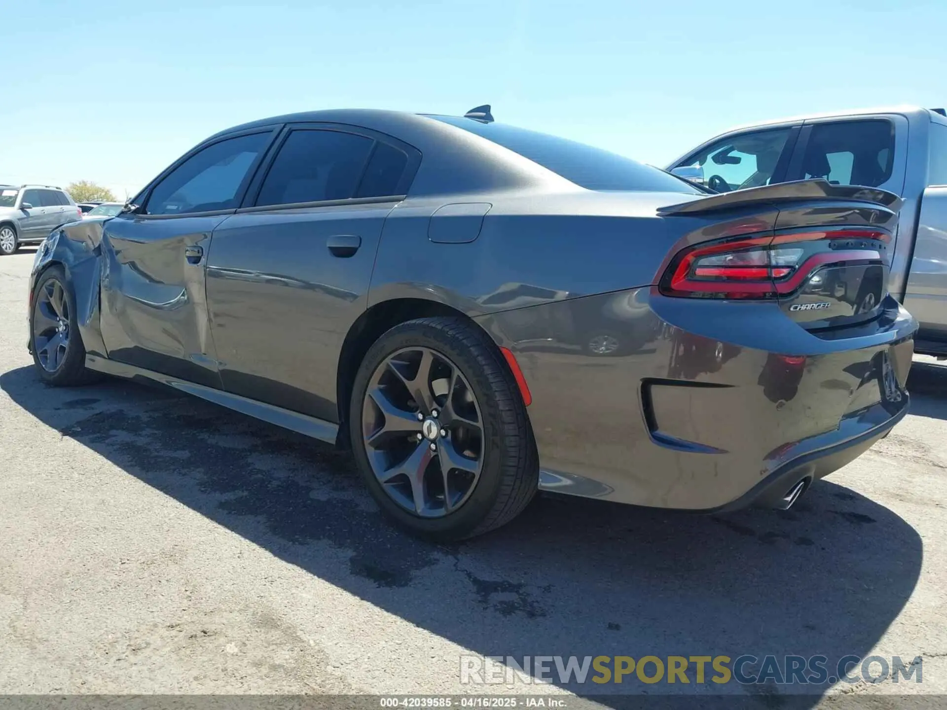 3 fotografías del automóvil dañado 2C3CDXHG5KH513064 DODGE CHARGER 2019