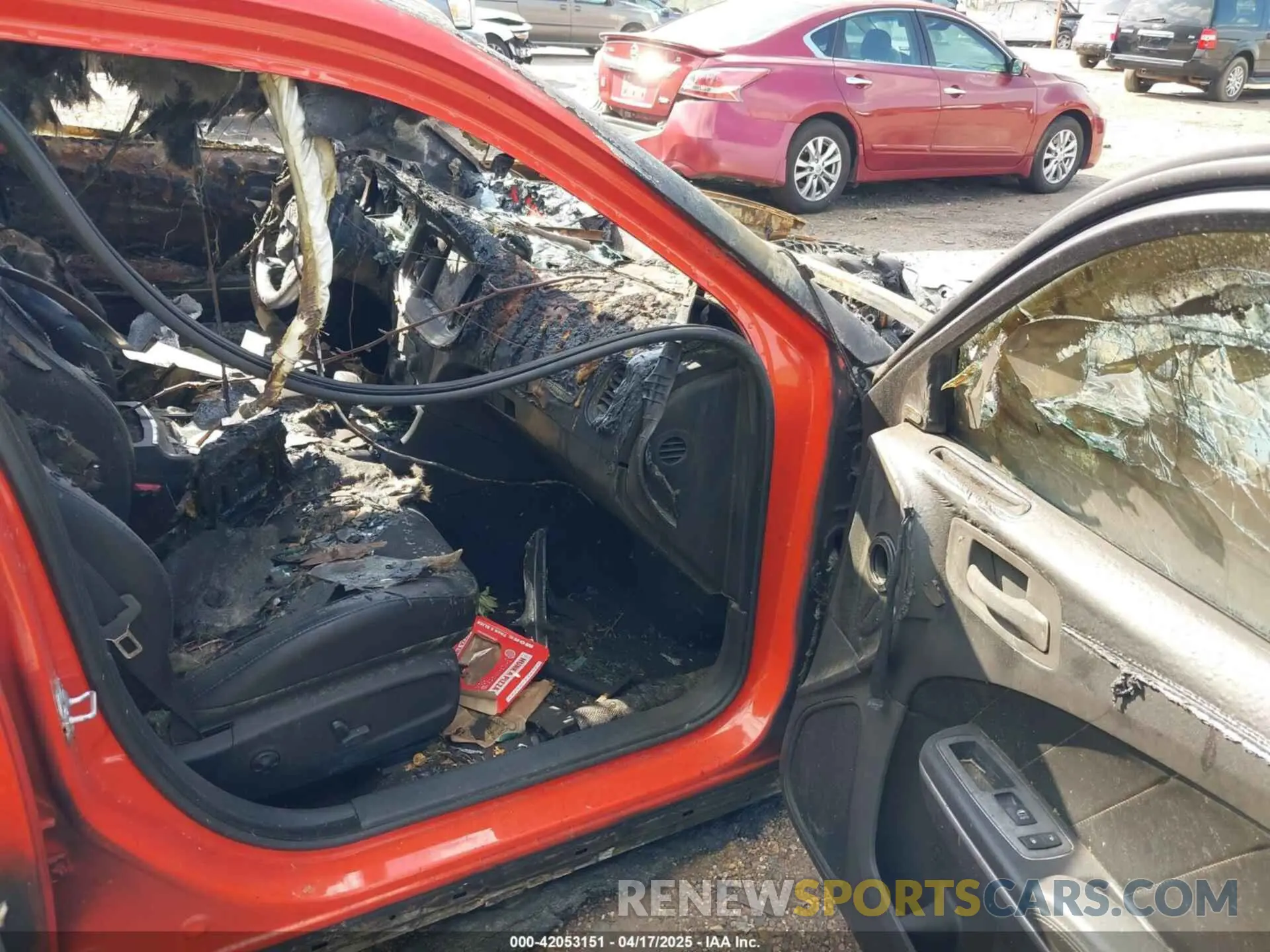 5 fotografías del automóvil dañado 2C3CDXHG5KH658752 DODGE CHARGER 2019