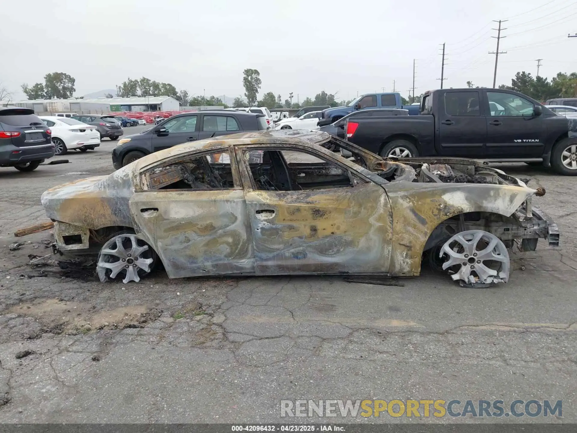 12 fotografías del automóvil dañado 2C3CDXHG6KH673647 DODGE CHARGER 2019