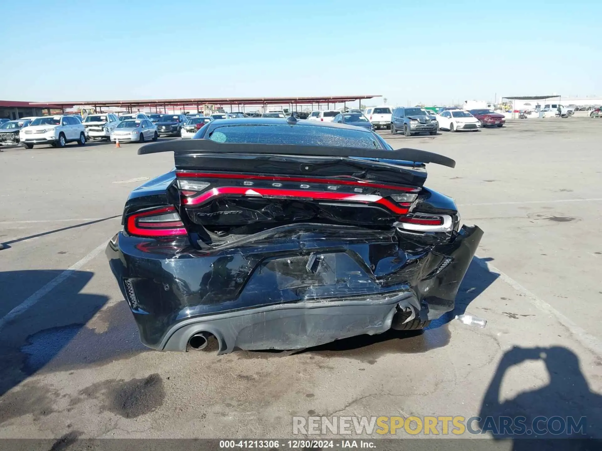 16 fotografías del automóvil dañado 2C3CDXHG6KH740375 DODGE CHARGER 2019