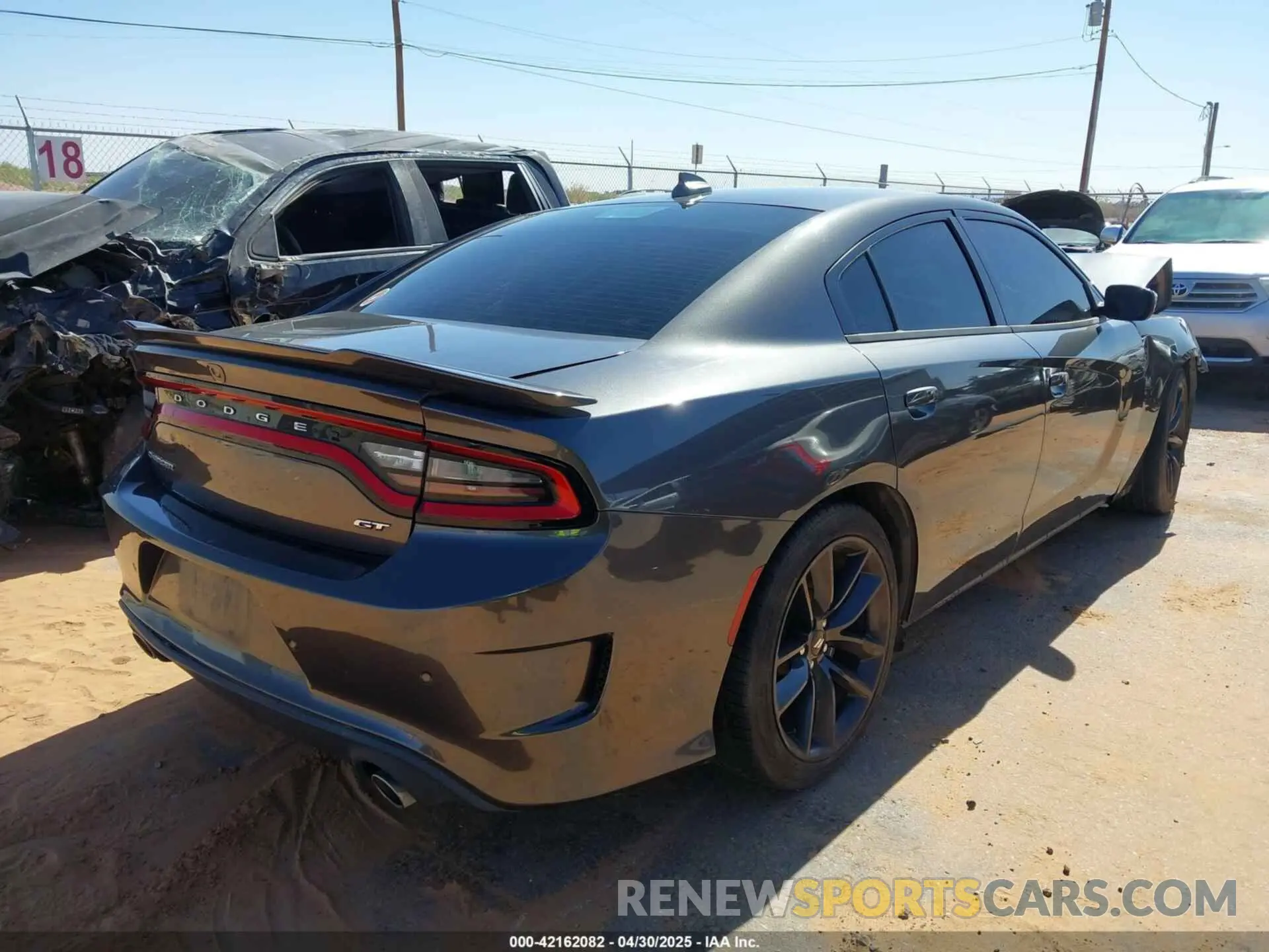 4 fotografías del automóvil dañado 2C3CDXHG7KH597761 DODGE CHARGER 2019