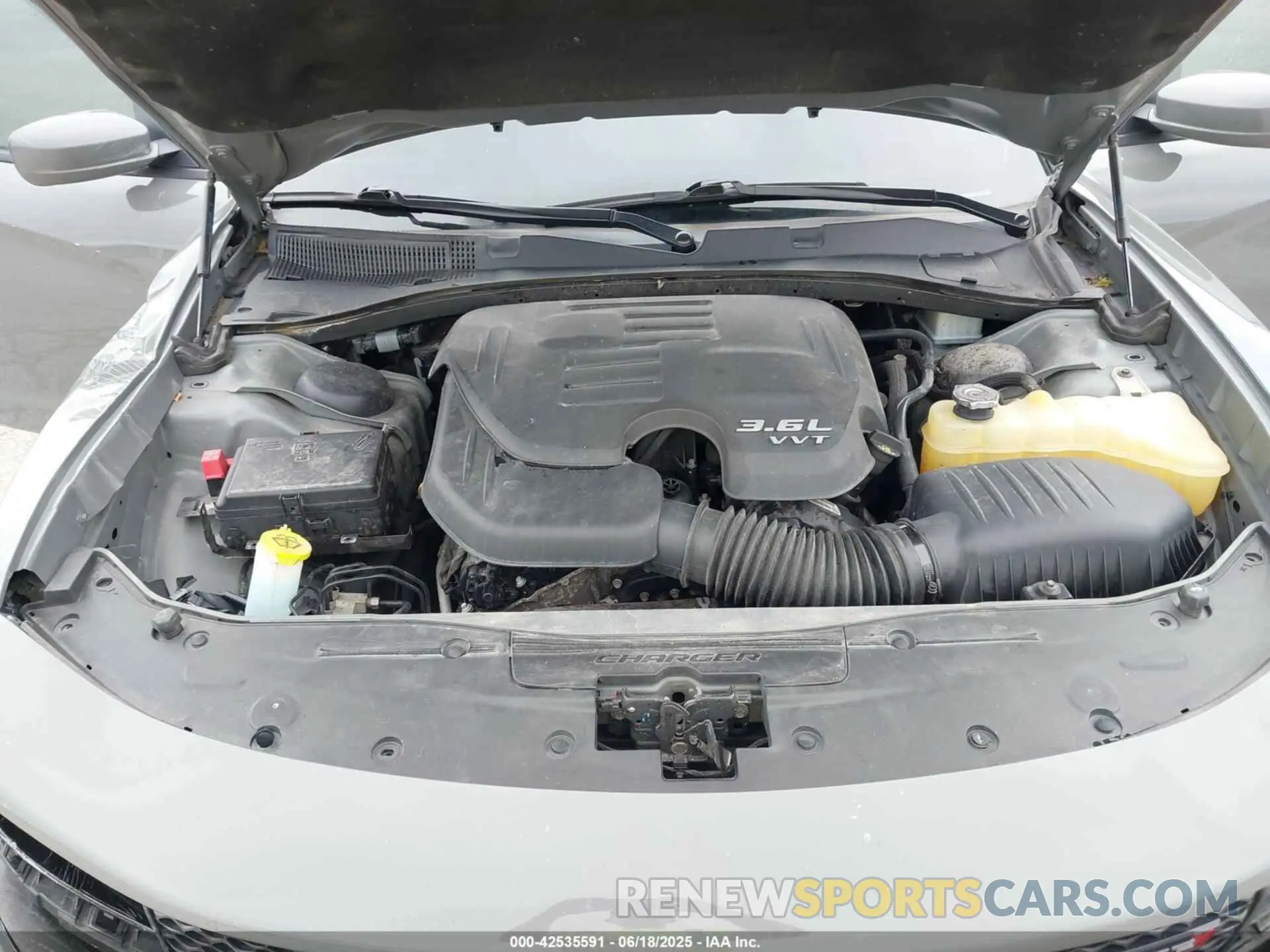 10 fotografías del automóvil dañado 2C3CDXHG7KH598876 DODGE CHARGER 2019