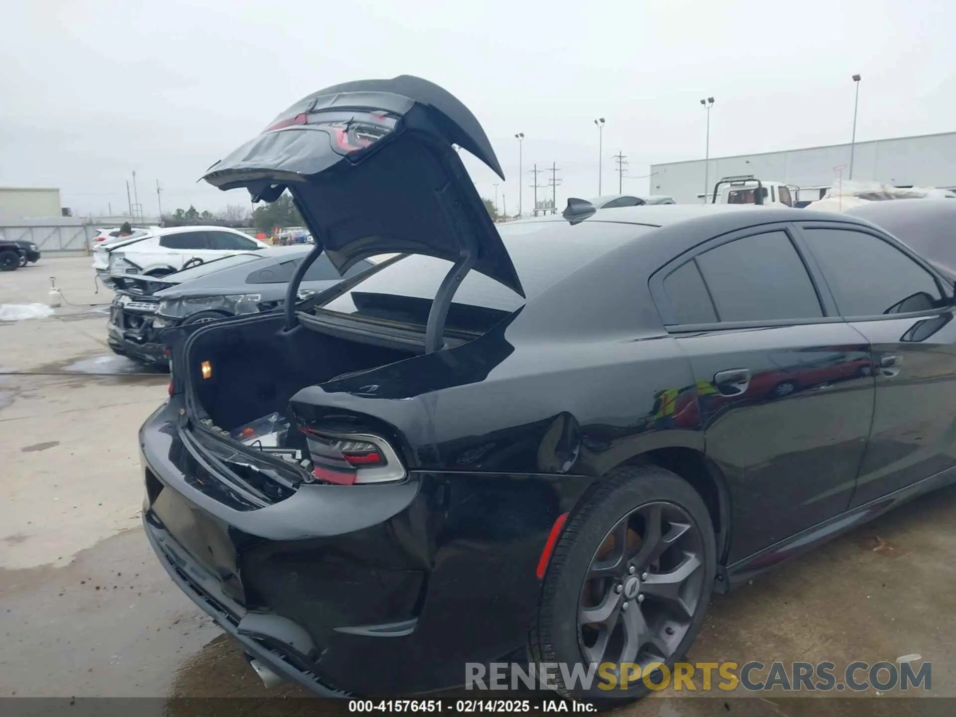 16 fotografías del automóvil dañado 2C3CDXHG8KH680986 DODGE CHARGER 2019