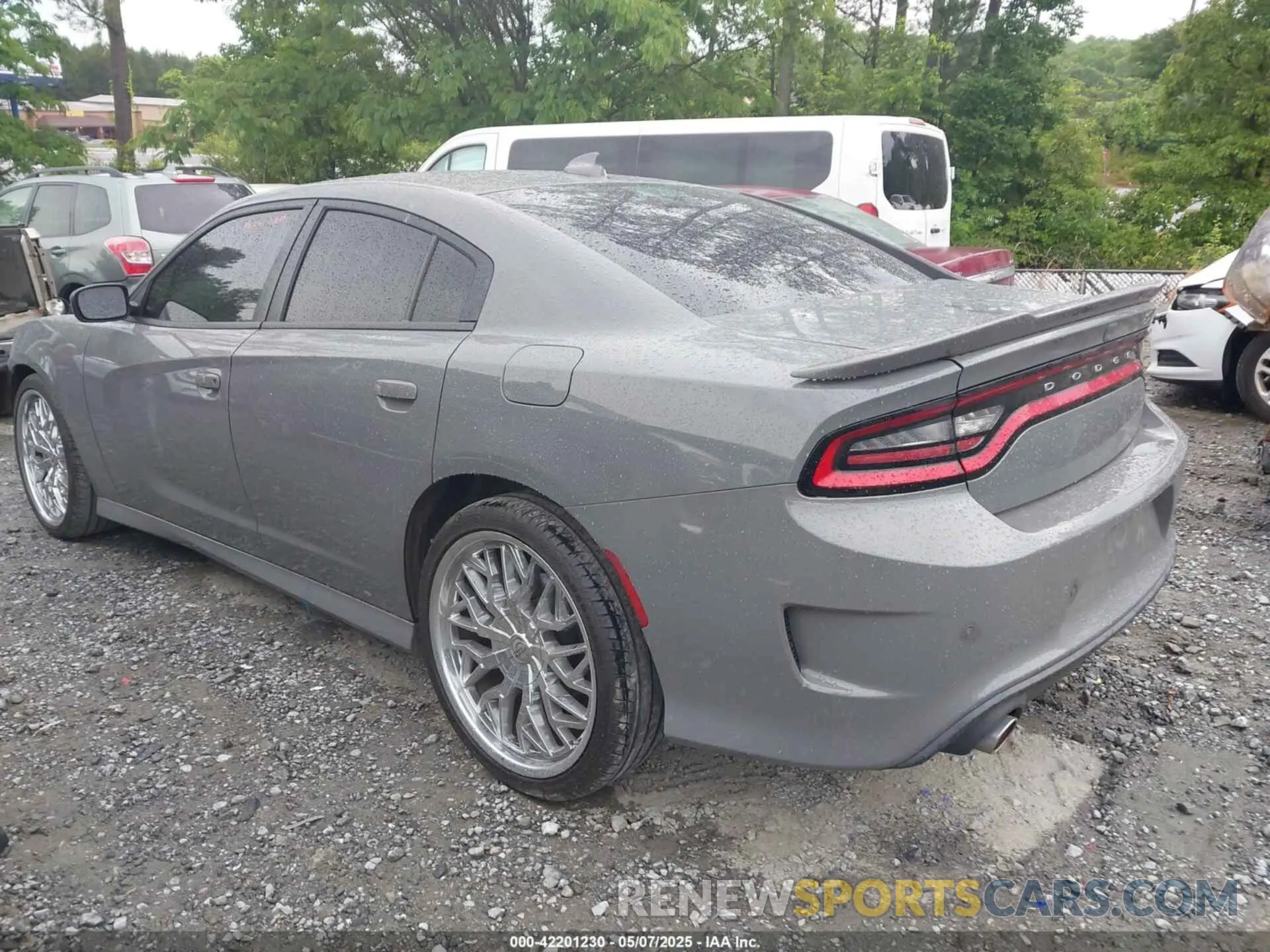 3 fotografías del automóvil dañado 2C3CDXHG9KH512483 DODGE CHARGER 2019