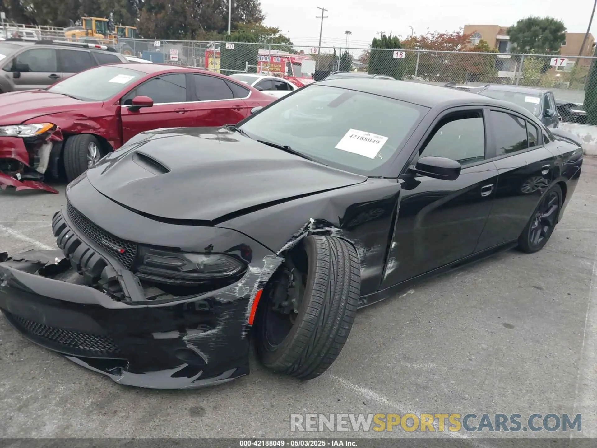 2 fotografías del automóvil dañado 2C3CDXHG9KH713879 DODGE CHARGER 2019