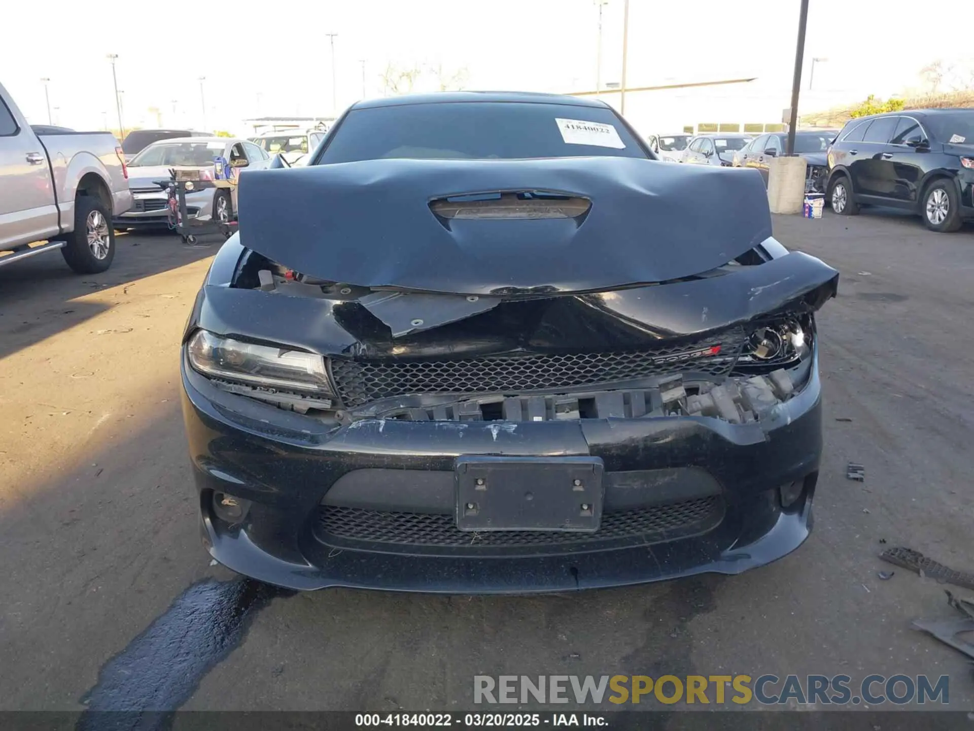 12 fotografías del automóvil dañado 2C3CDXHGXKH597477 DODGE CHARGER 2019