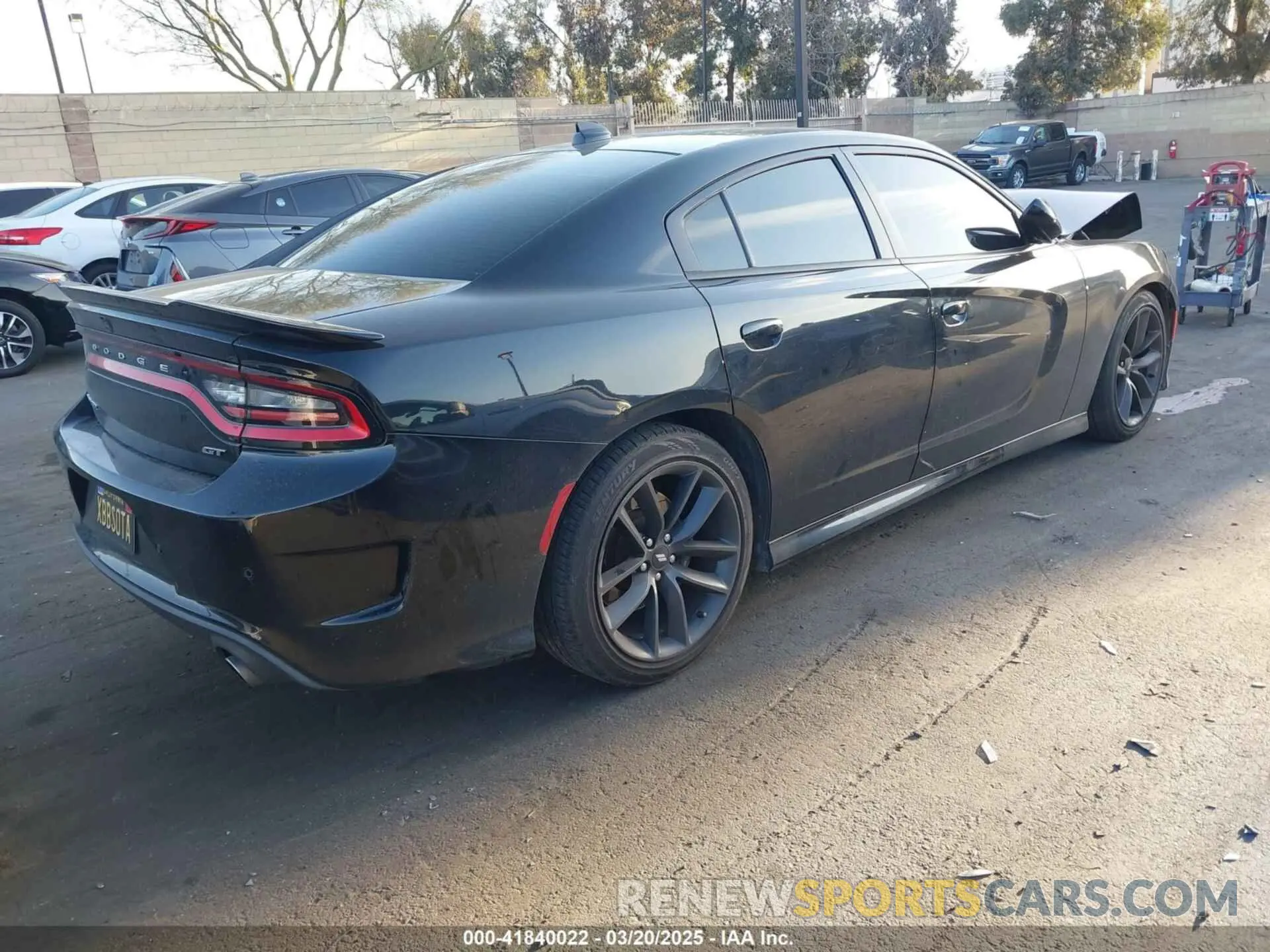 4 fotografías del automóvil dañado 2C3CDXHGXKH597477 DODGE CHARGER 2019
